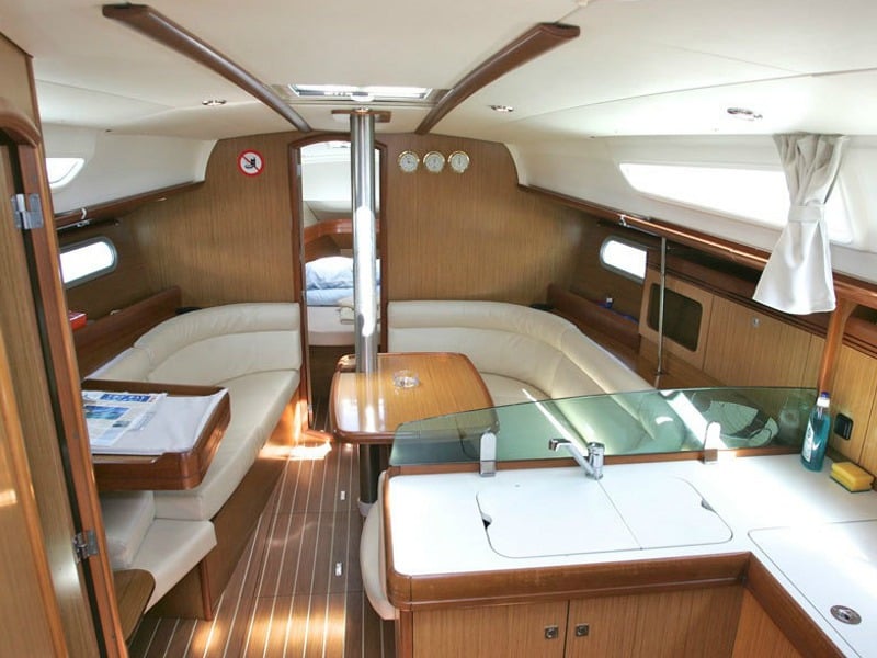 Nadejda - Sailboat in Anatoliki Attiki