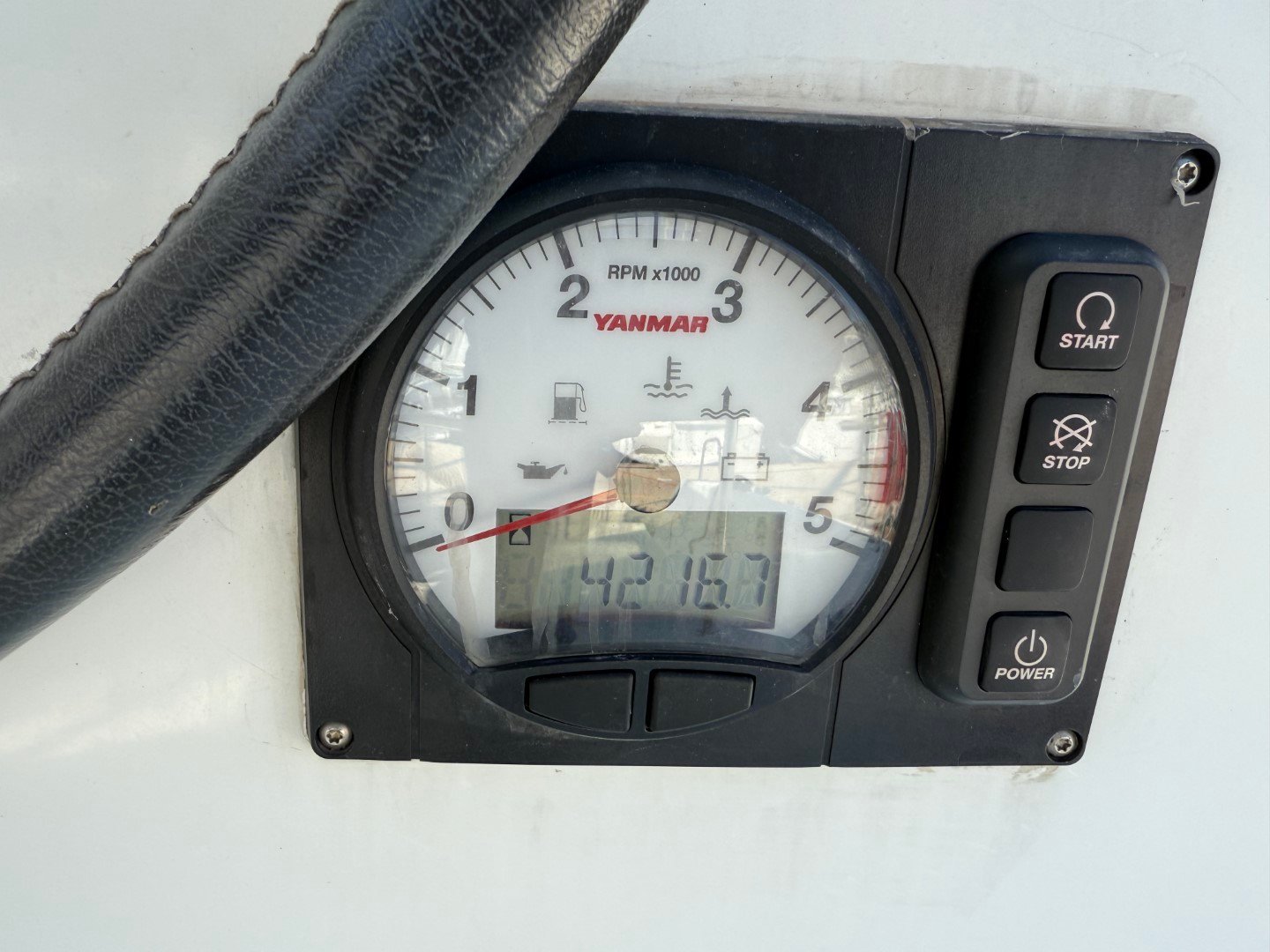 Cava - Catamaran in Anatoliki Attiki