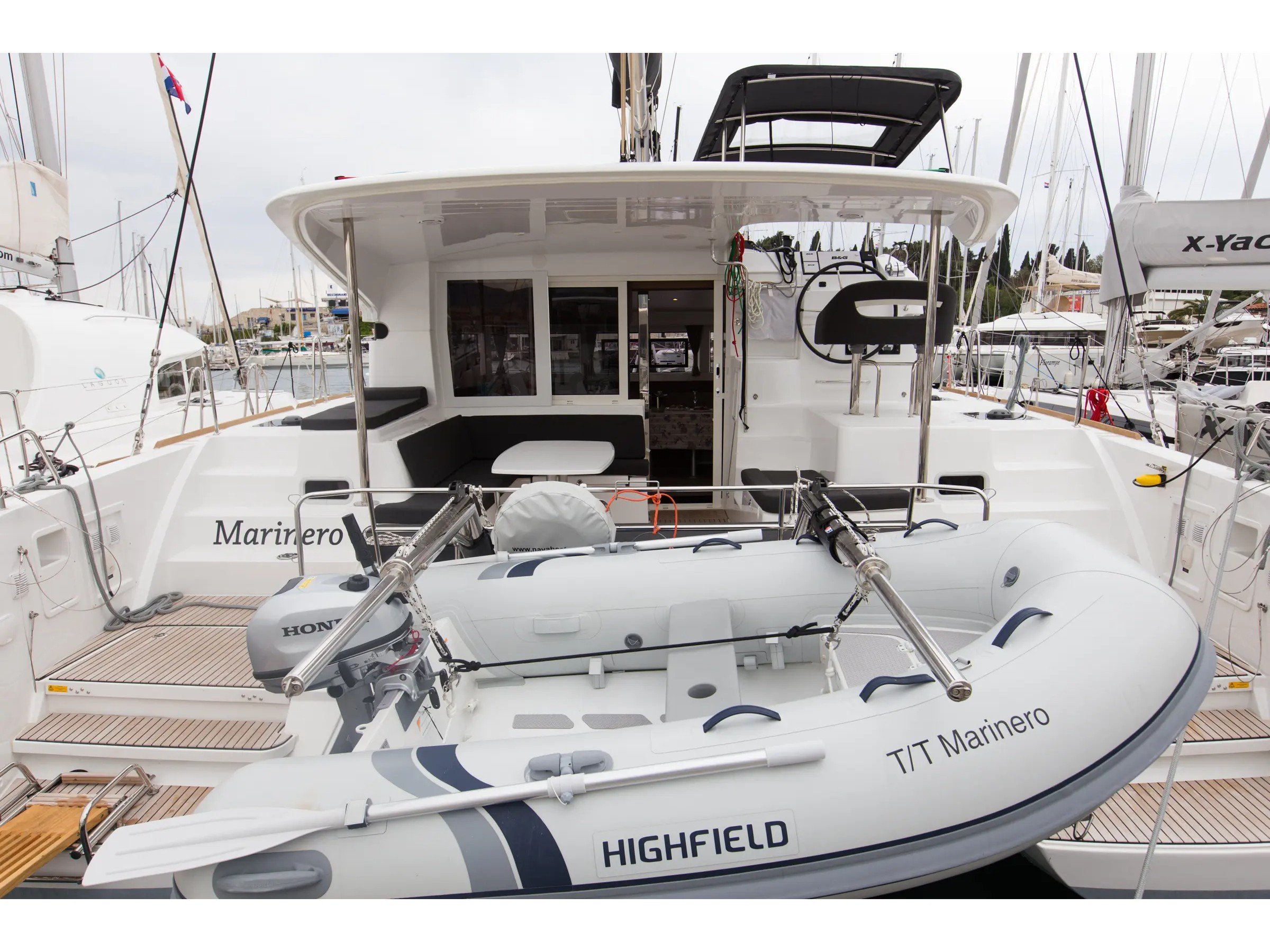 Marinero - Catamaran in Anatoliki Attiki