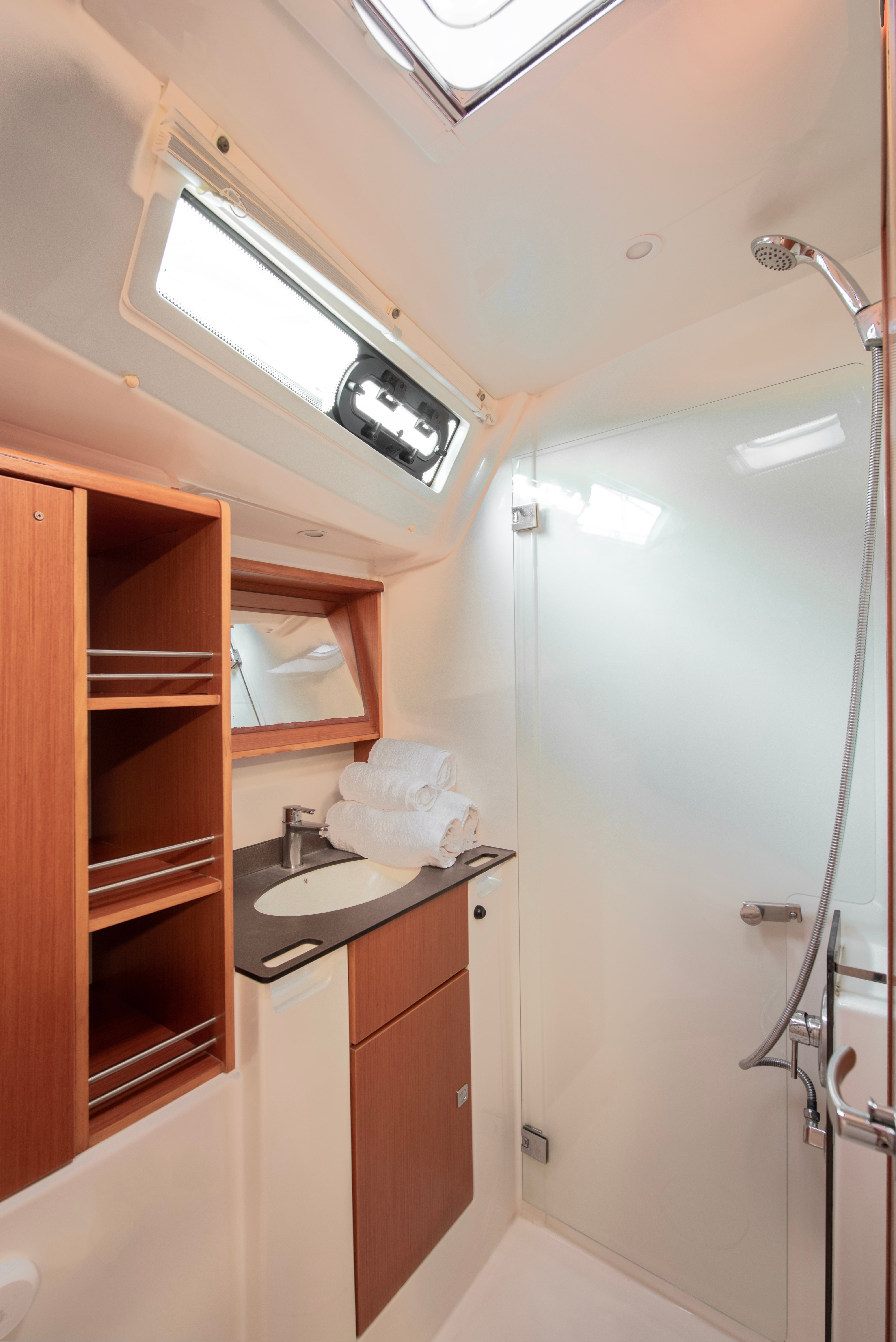 Wild At Sea - Sailboat in Anatoliki Attiki