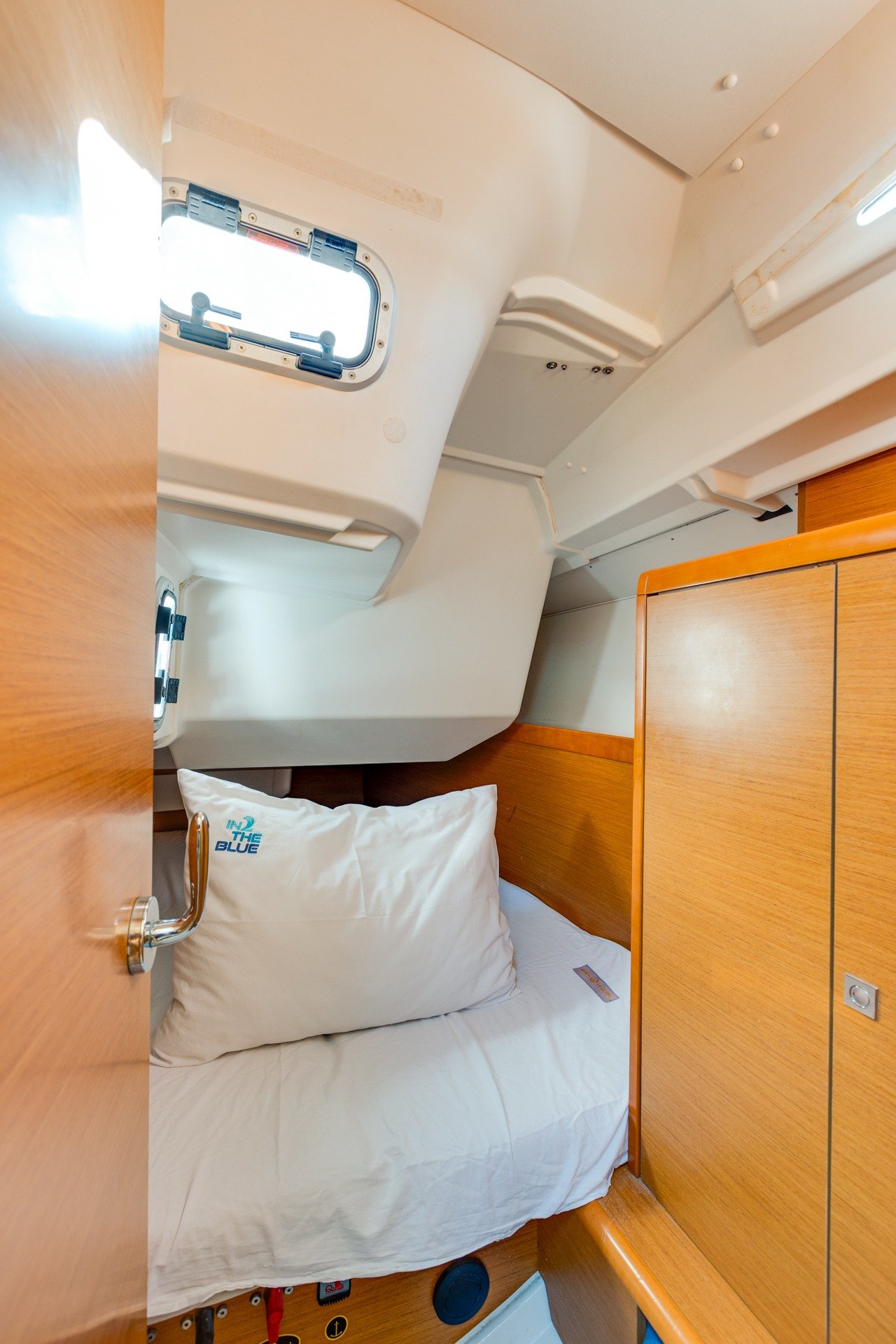 Gin Tonic - Sailboat in Punat