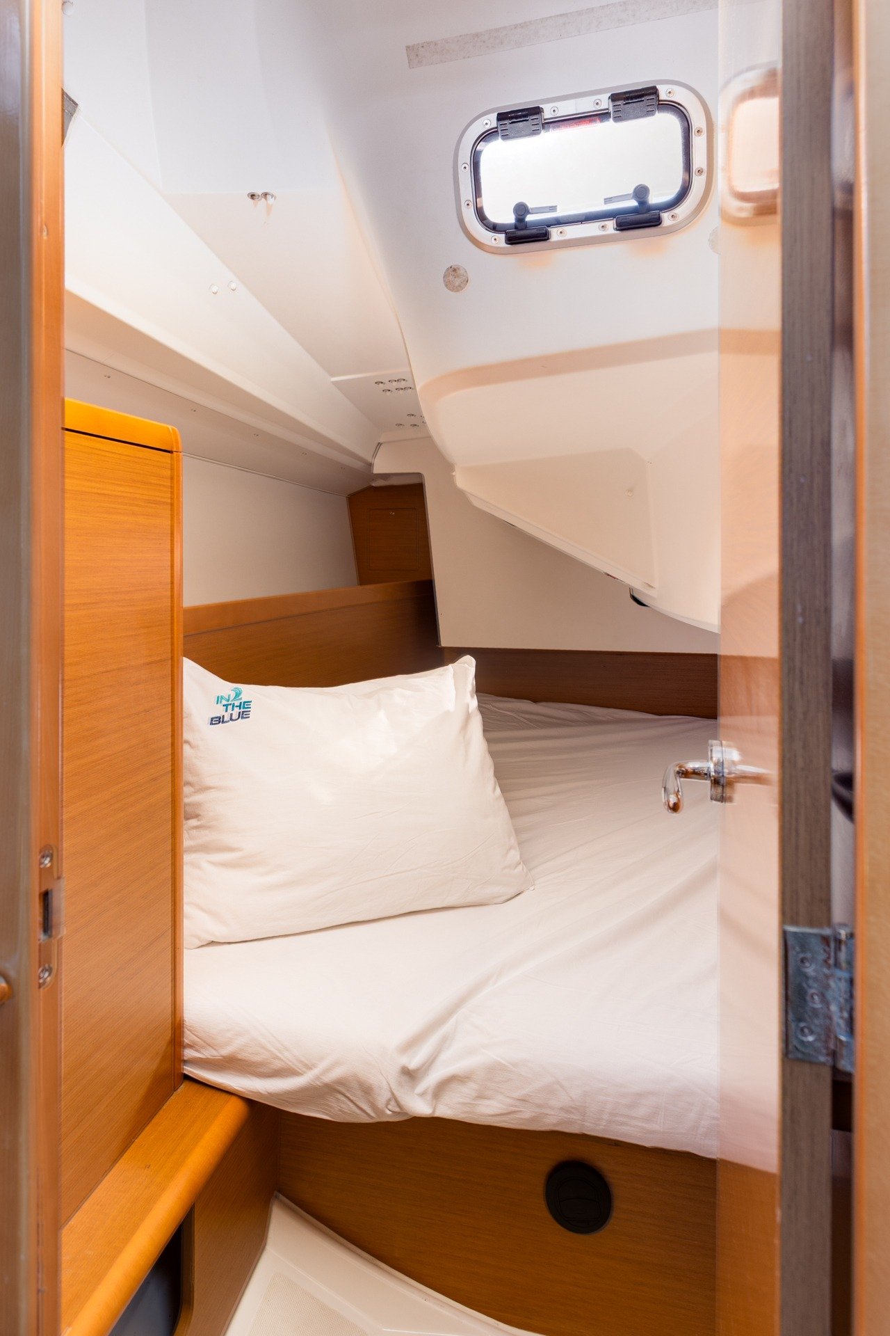 Gin Tonic - Sailboat in Punat