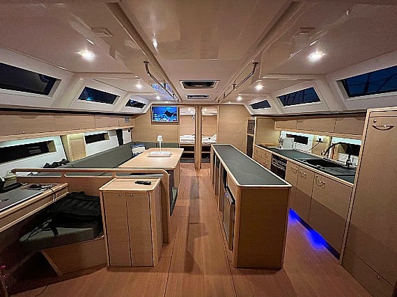 Elly Blu - Yelkenli içinde Salerno