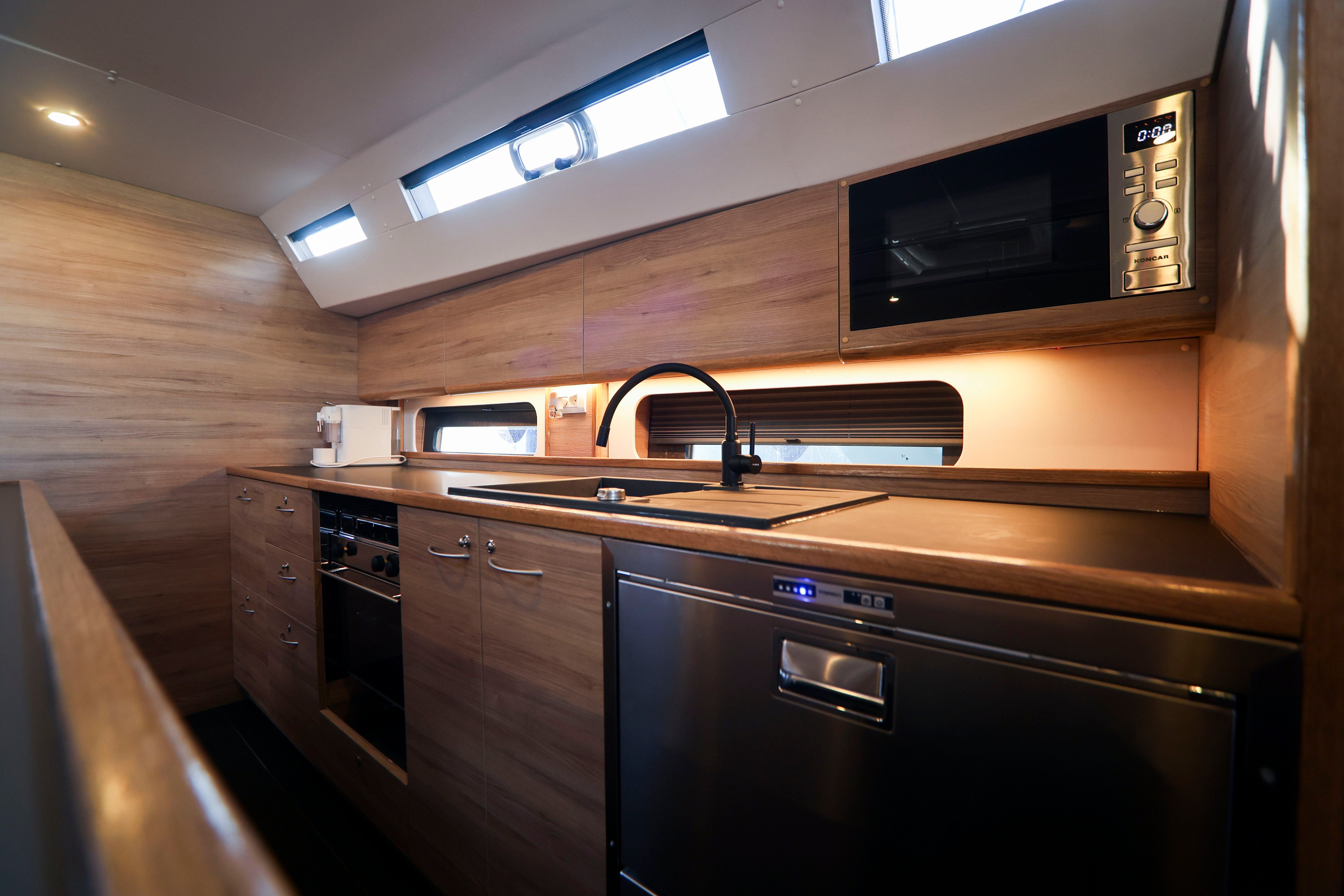 Luna Blu - Yelkenli içinde Salerno