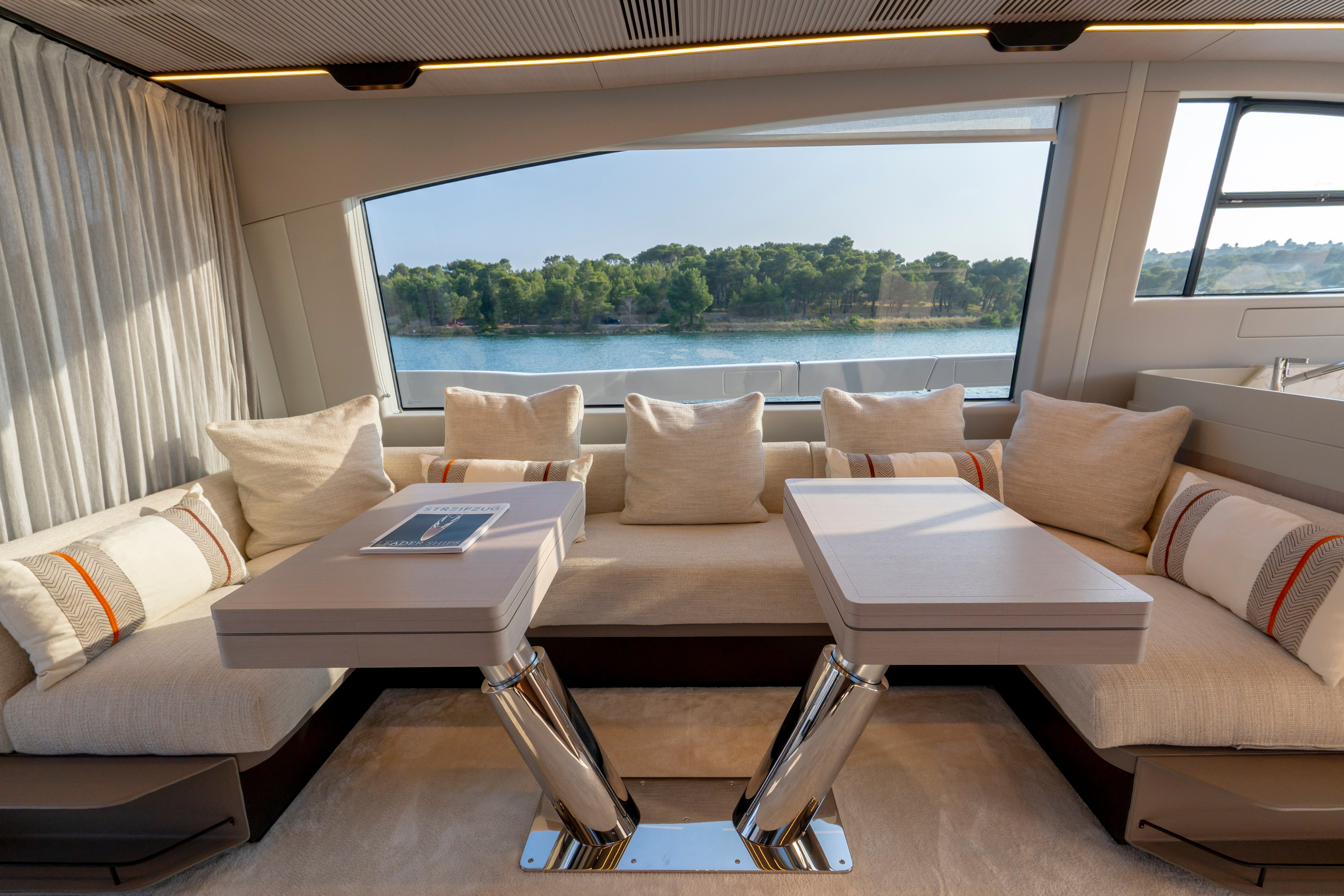 Felicita - Motor Yacht in Šibenik