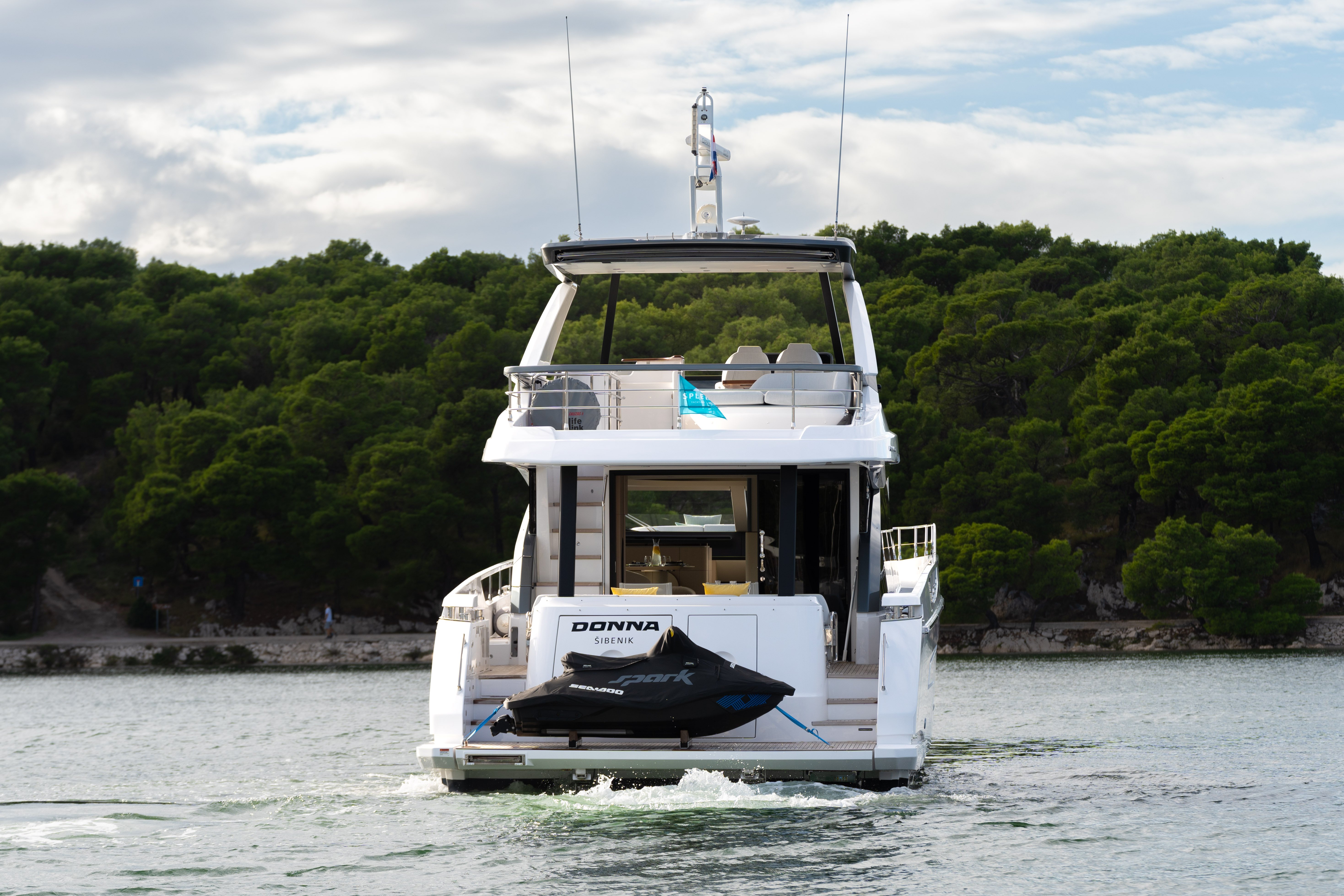 DONNA - Motor Yacht in Šibenik