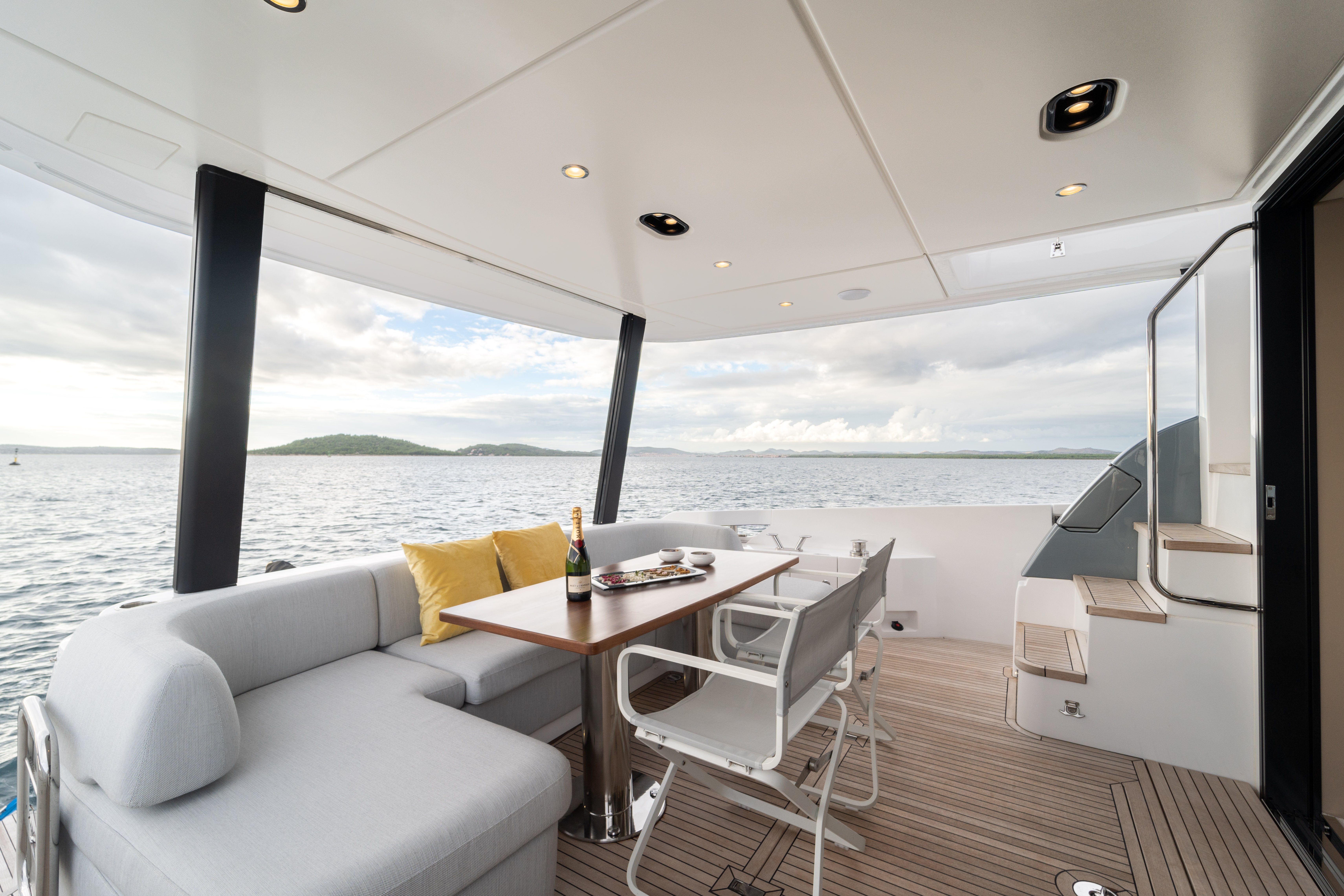 DONNA - Motor Yacht in Šibenik