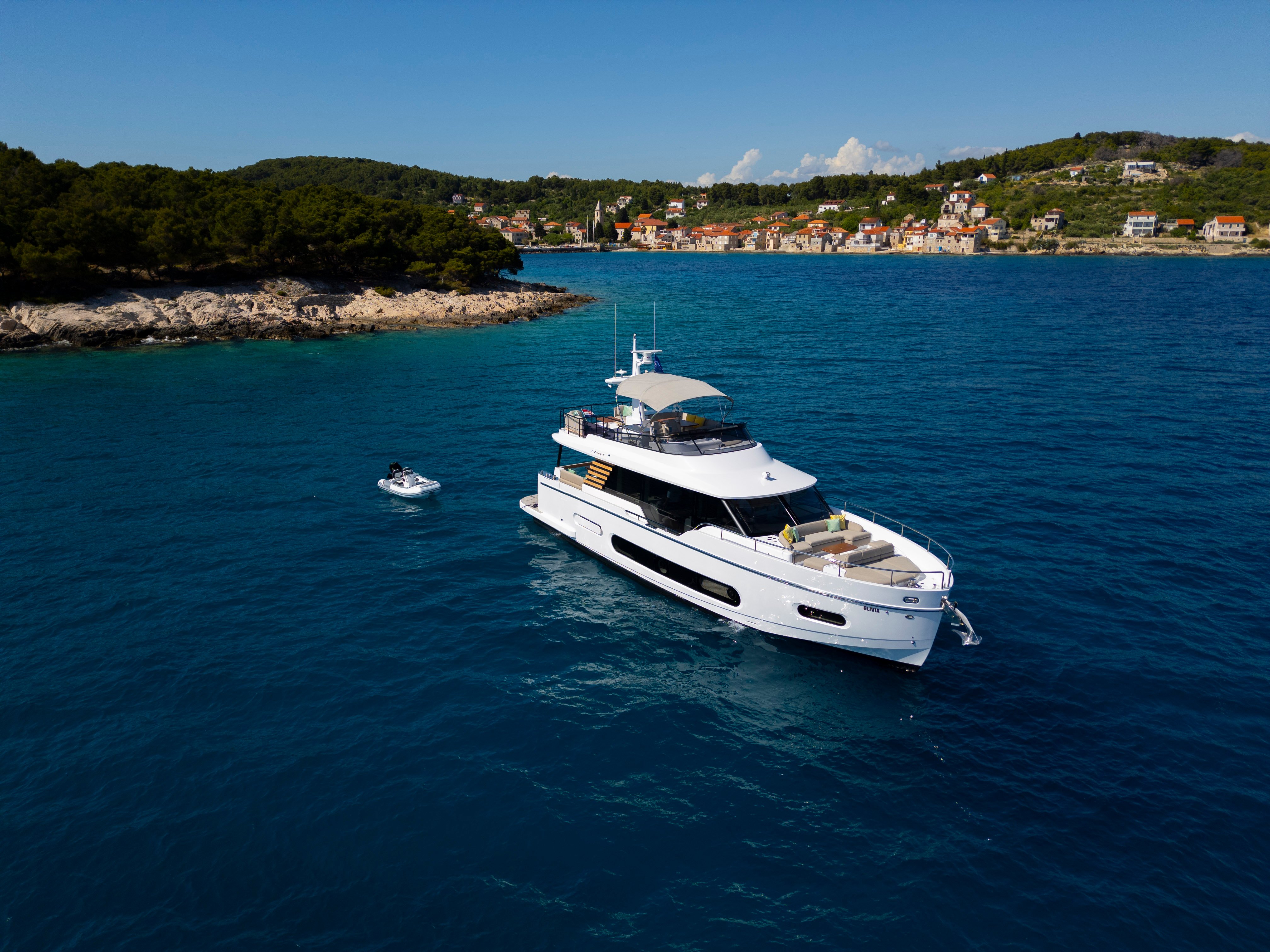 Olivia - Motor Yacht in Šibenik