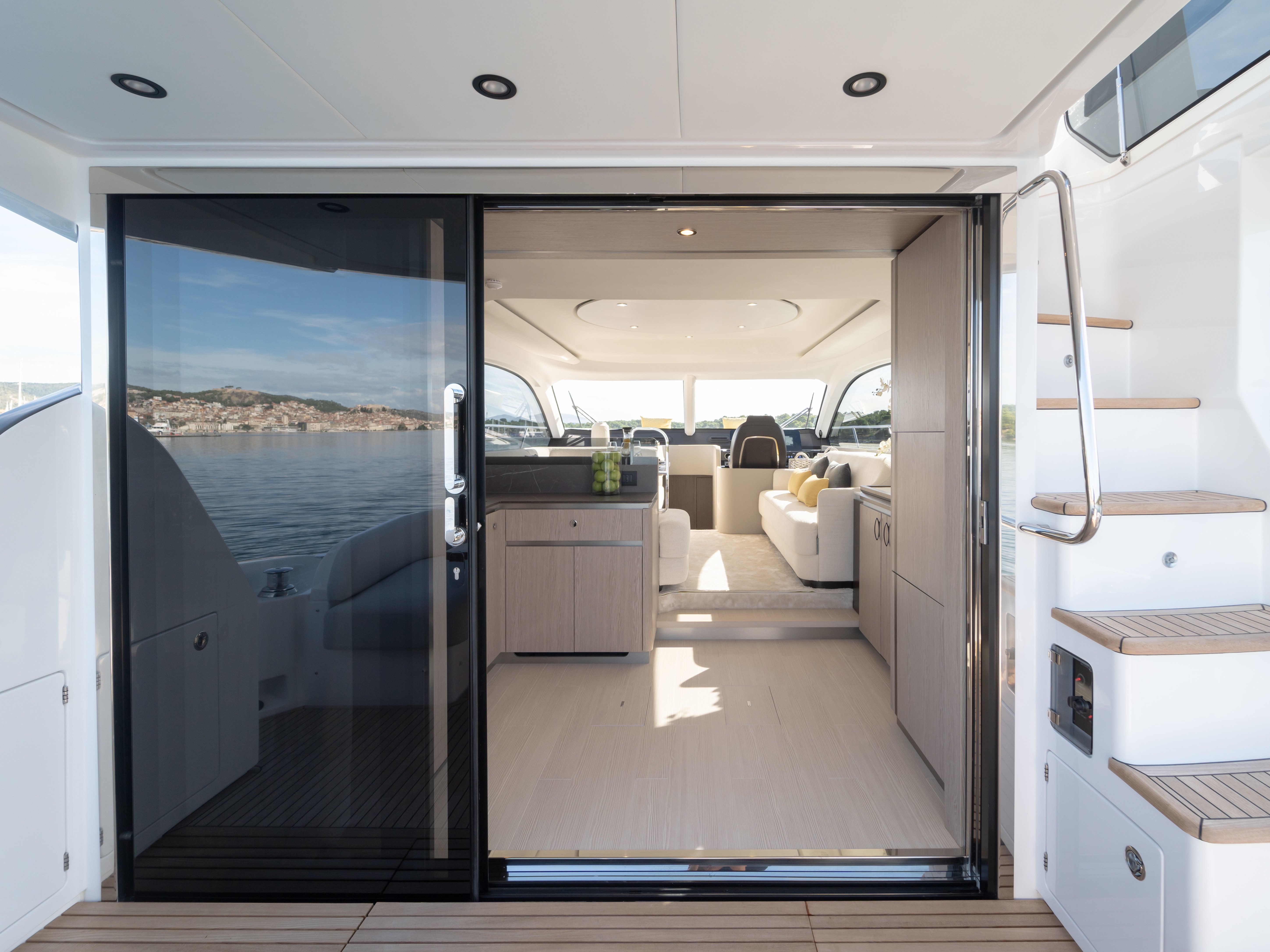 Leeloo - Motor Yacht in Šibenik