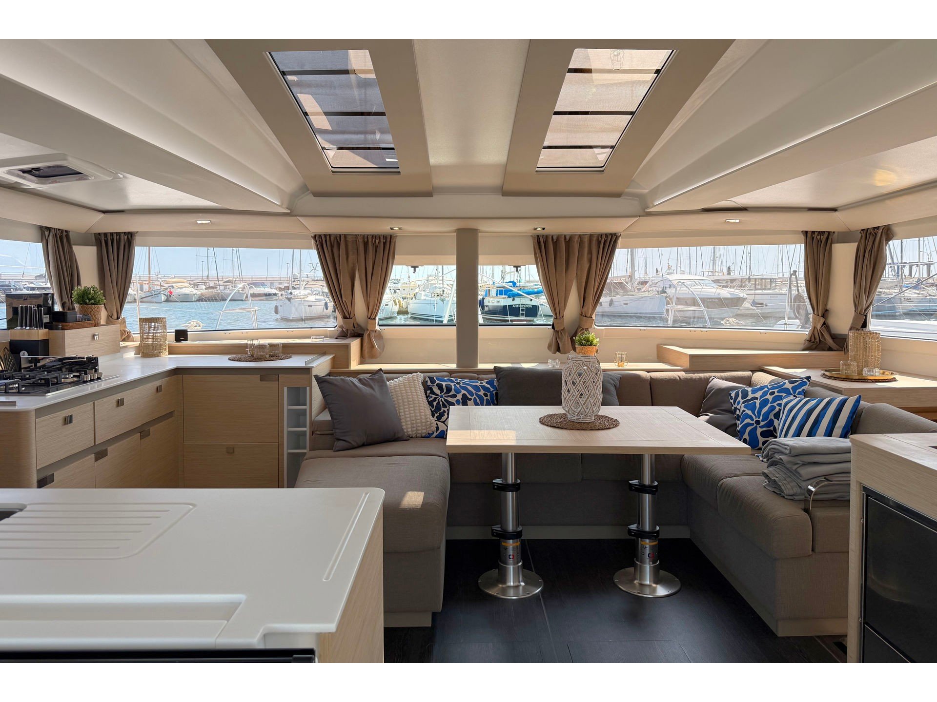 Yara - Catamaran in Can Pastilla