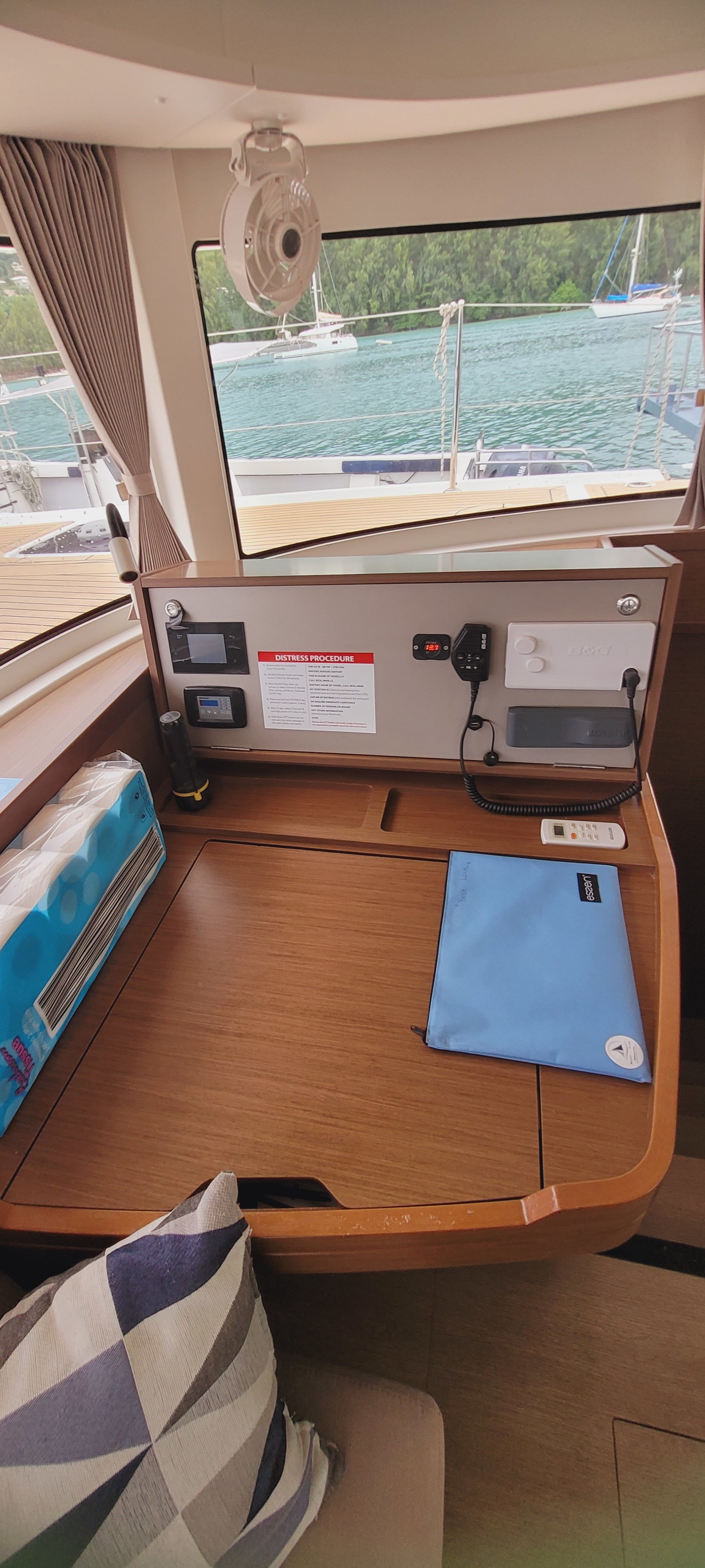 Best Q - Catamaran in Providence