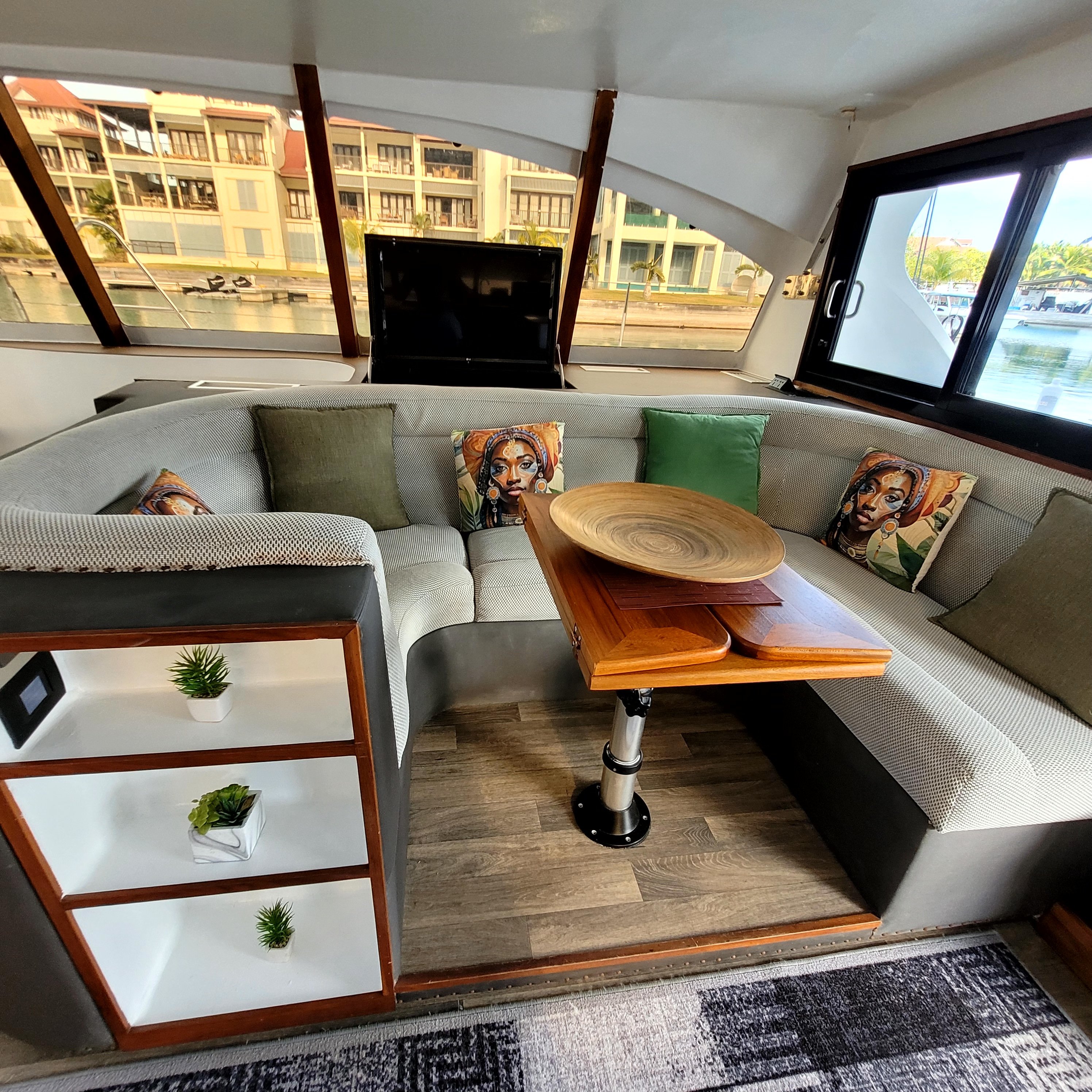 Valerie - Catamaran in Providence