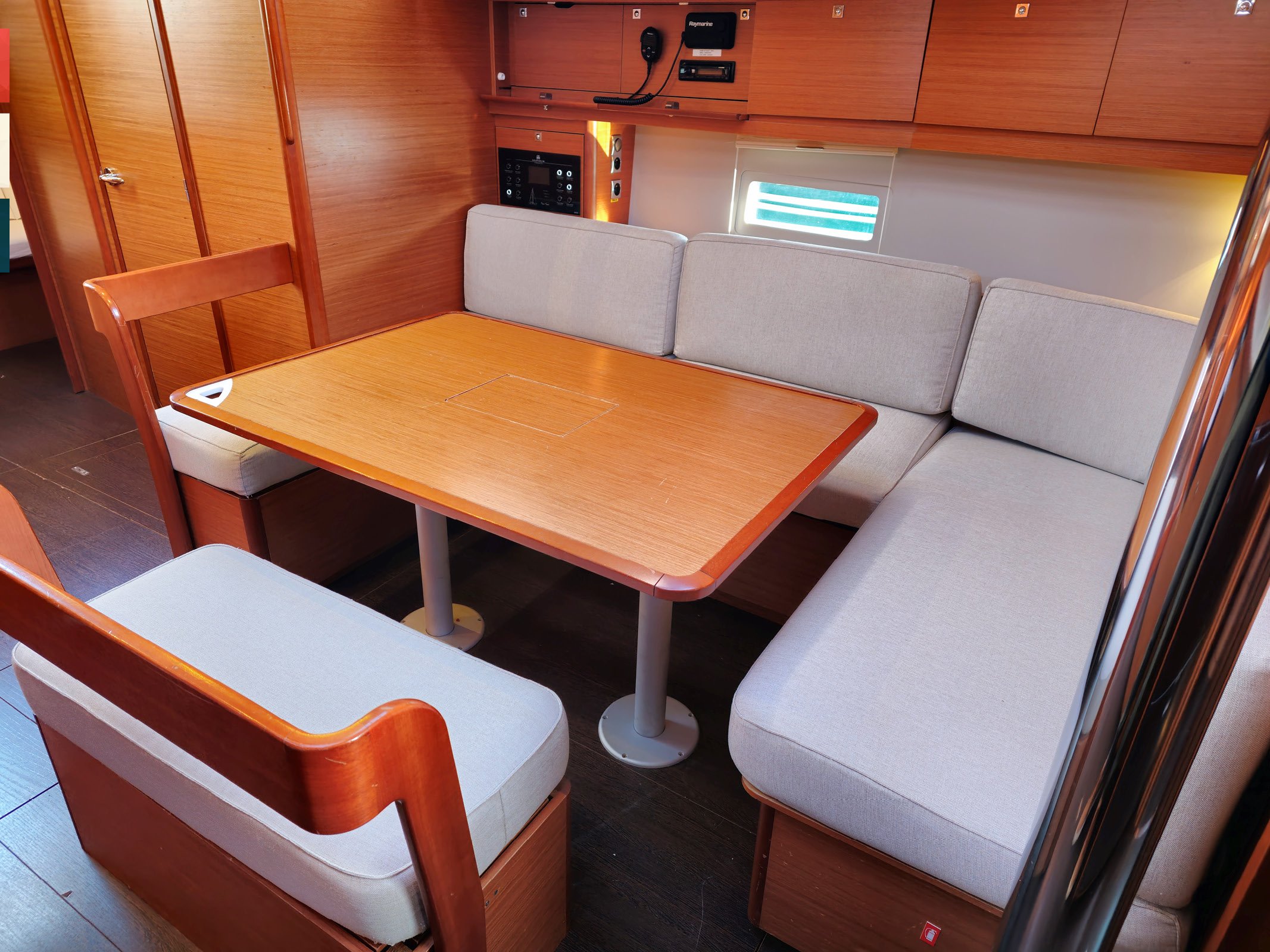 Lento - Yelkenli içinde Kaštel Gomilica