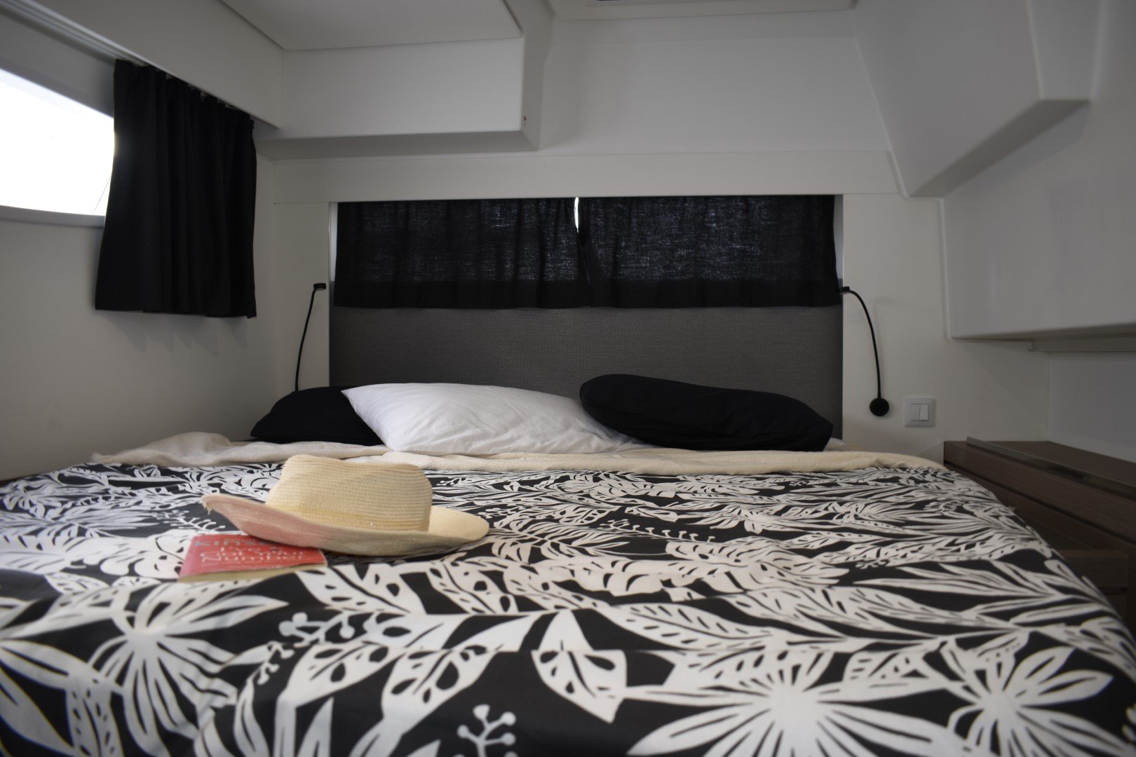 DESAFINADO - Catamaran in Seget Donji