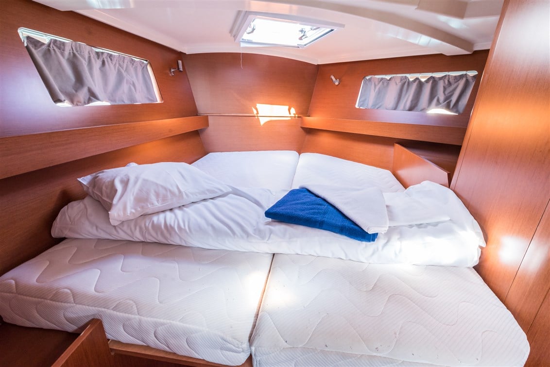 SPARKLING - Yelkenli içinde Split