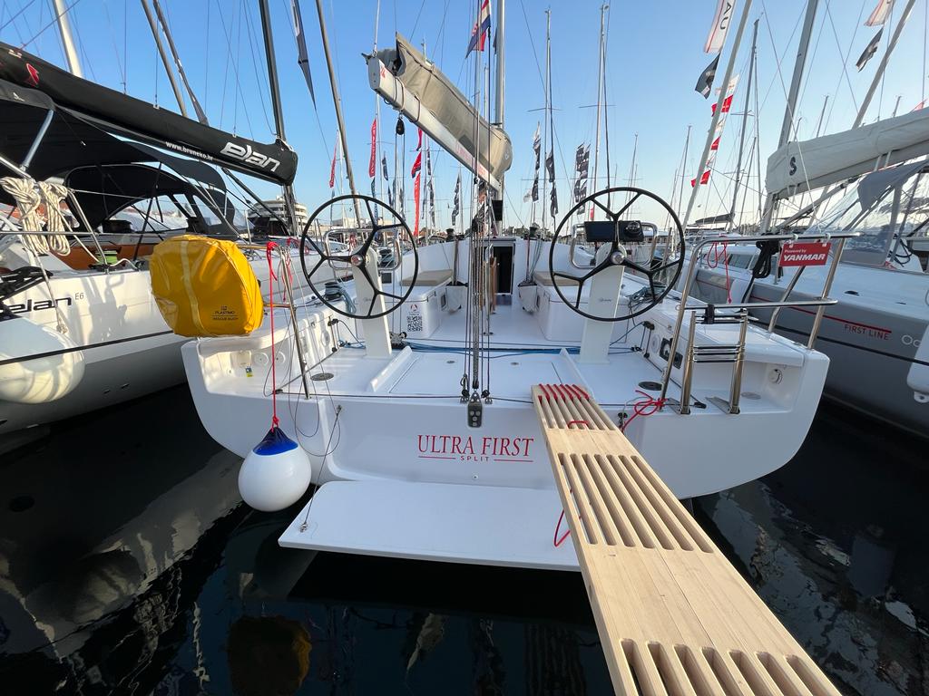 ULTRA FIRST - Sailboat in Split