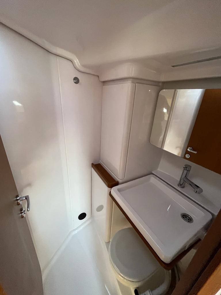 ULTRA FIRST - Sailboat in Split