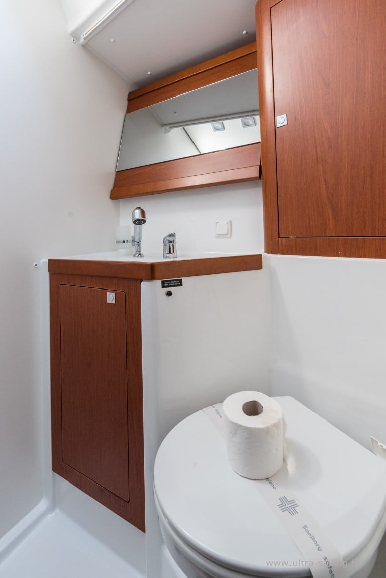 FLOU - Sailboat in Split