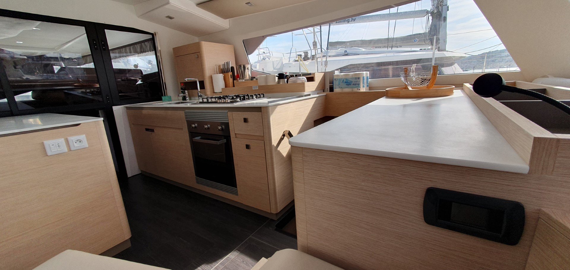 PRINCESS - Catamaran in Seget Donji