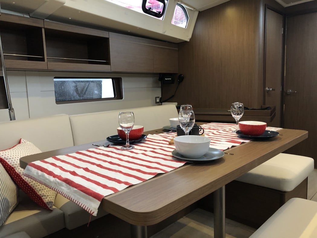 NEMO - Sailboat in Pomer