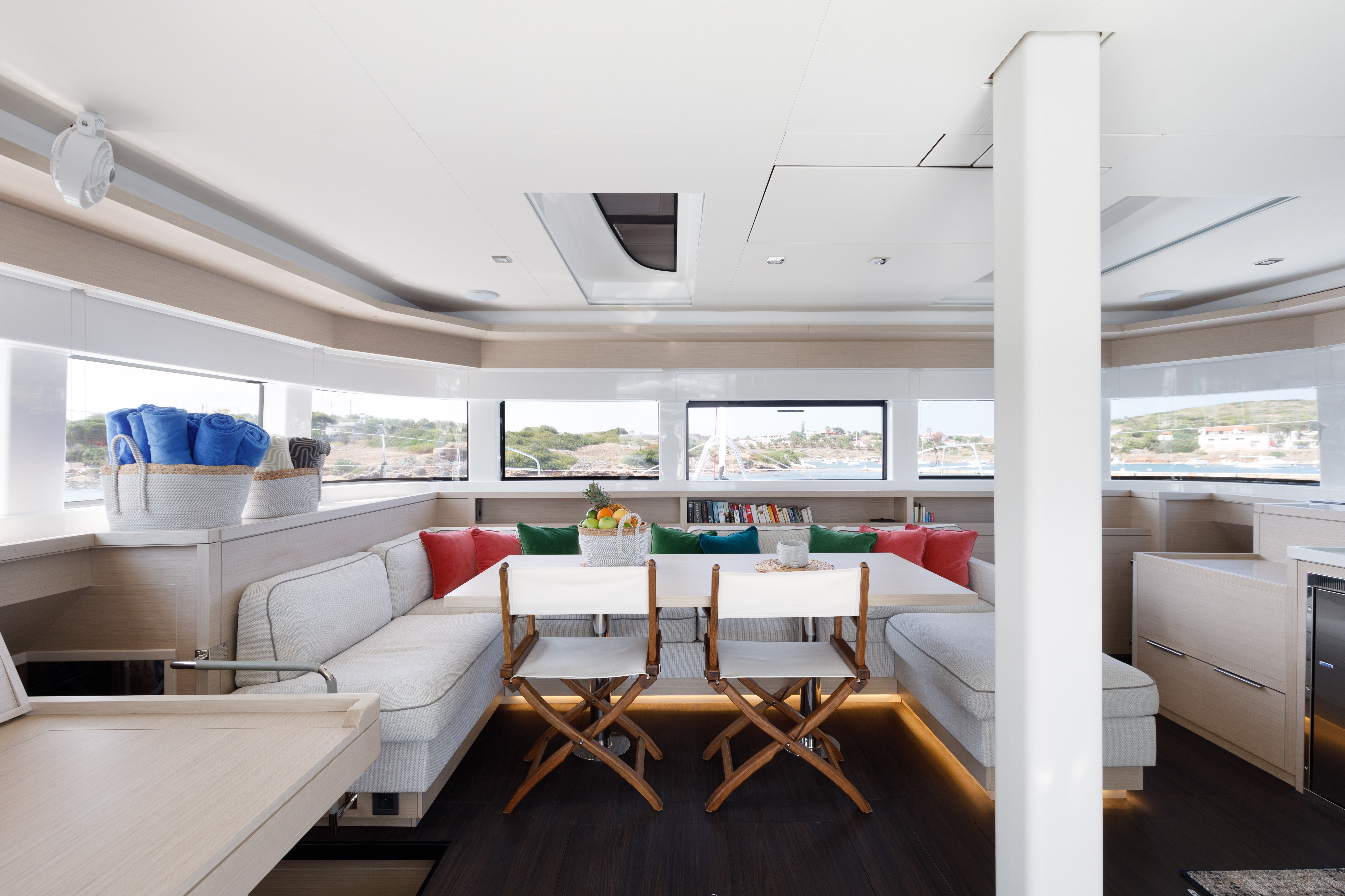 Adel - Catamaran in Anatoliki Attiki