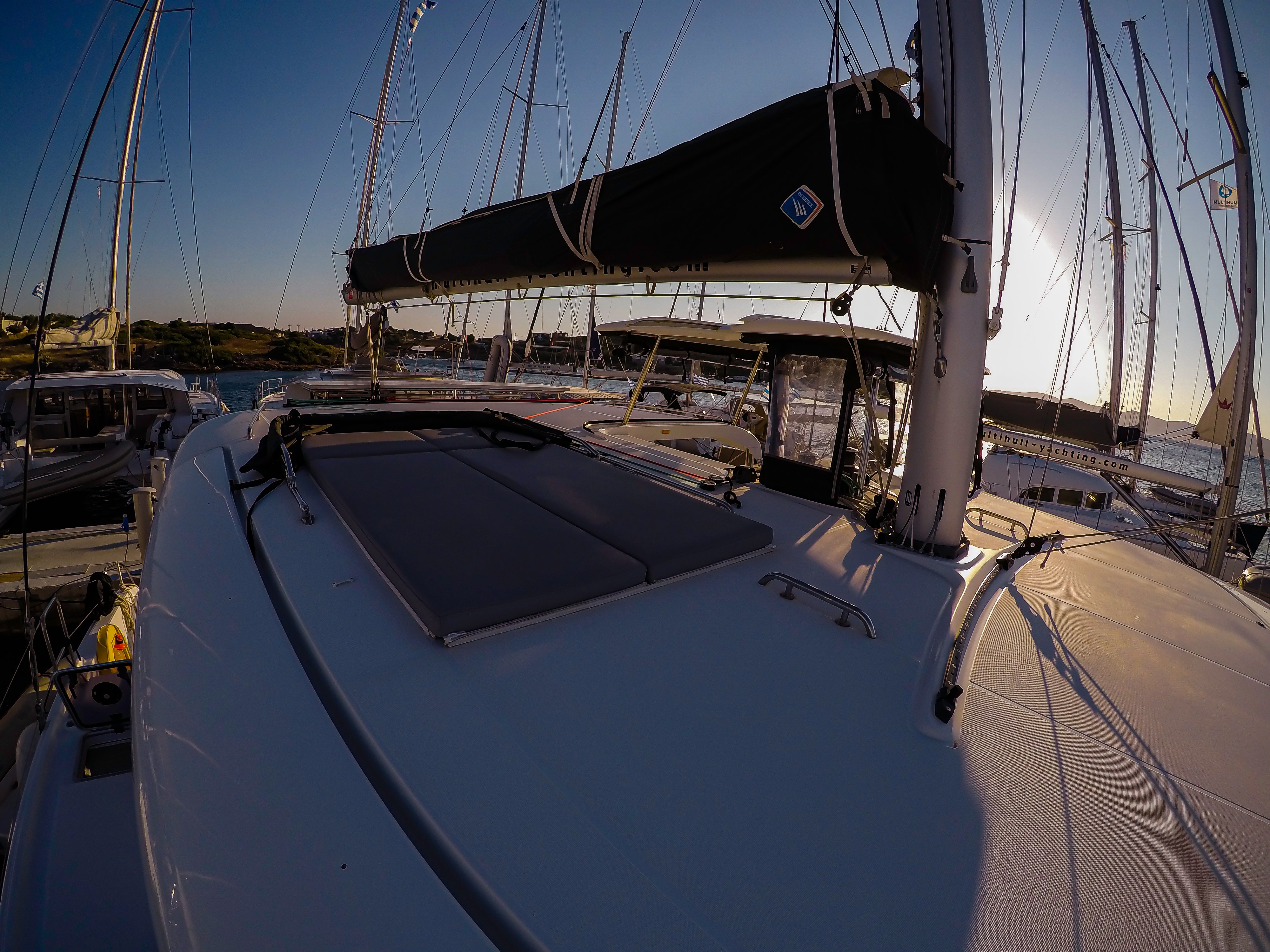 Chamotte - Catamaran in Anatoliki Attiki