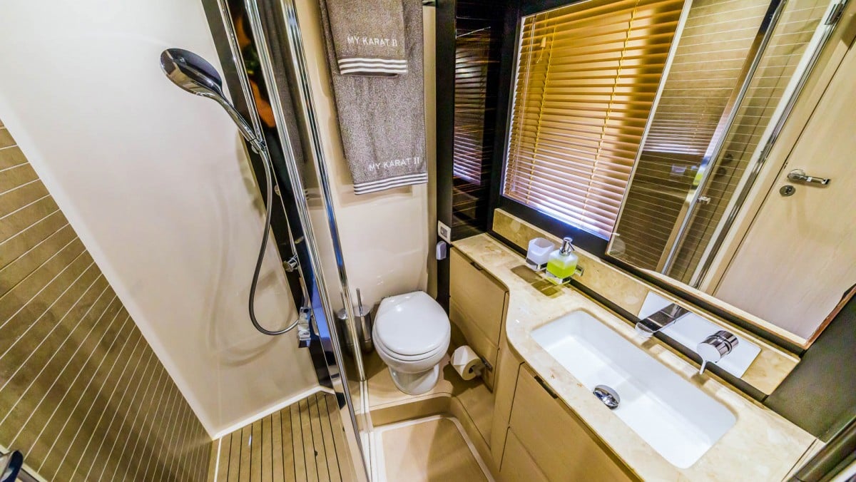 My Karat II - Motor Yacht in Kaštel Gomilica