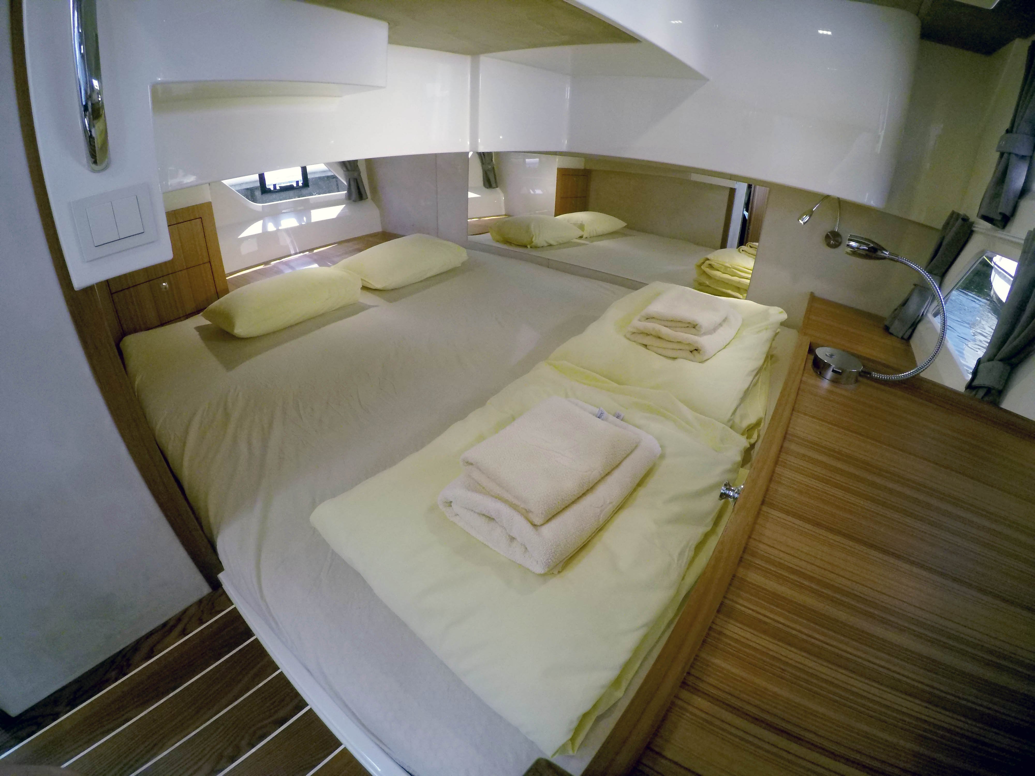 True North - Motor Yacht in Šibenik