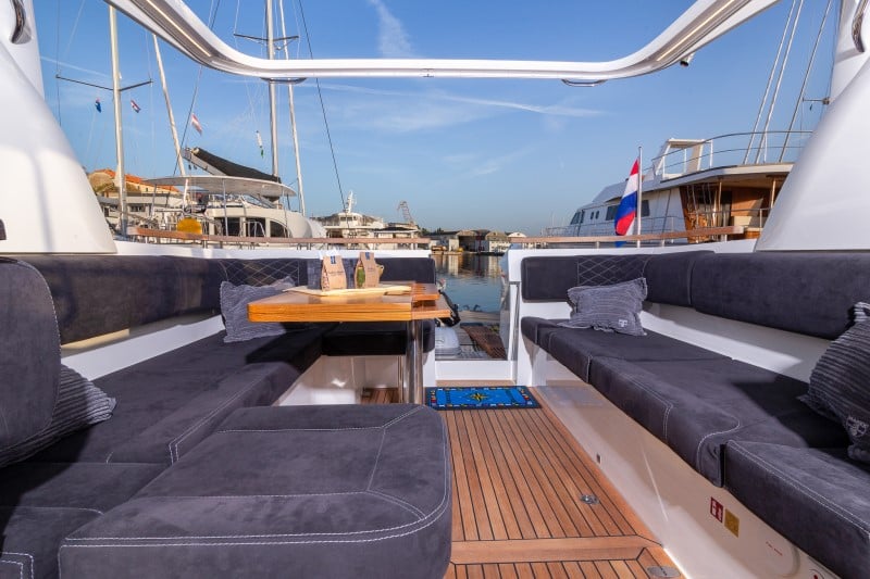 7 Happy days - Motor Yacht in Šibenik