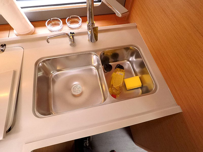 MOMA - Yelkenli içinde Šibenik