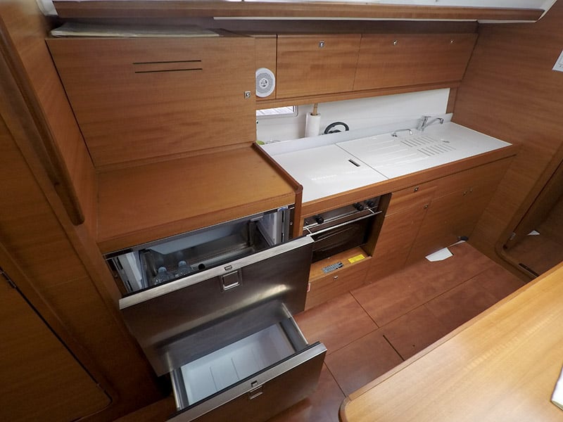 Sveti Ivan - Sailboat in Šibenik