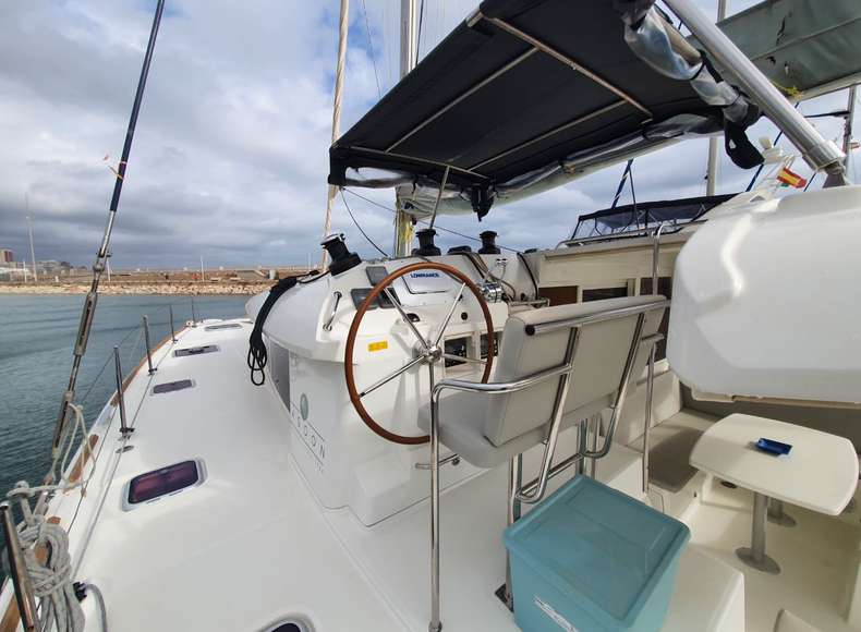 Mia - Catamaran in València