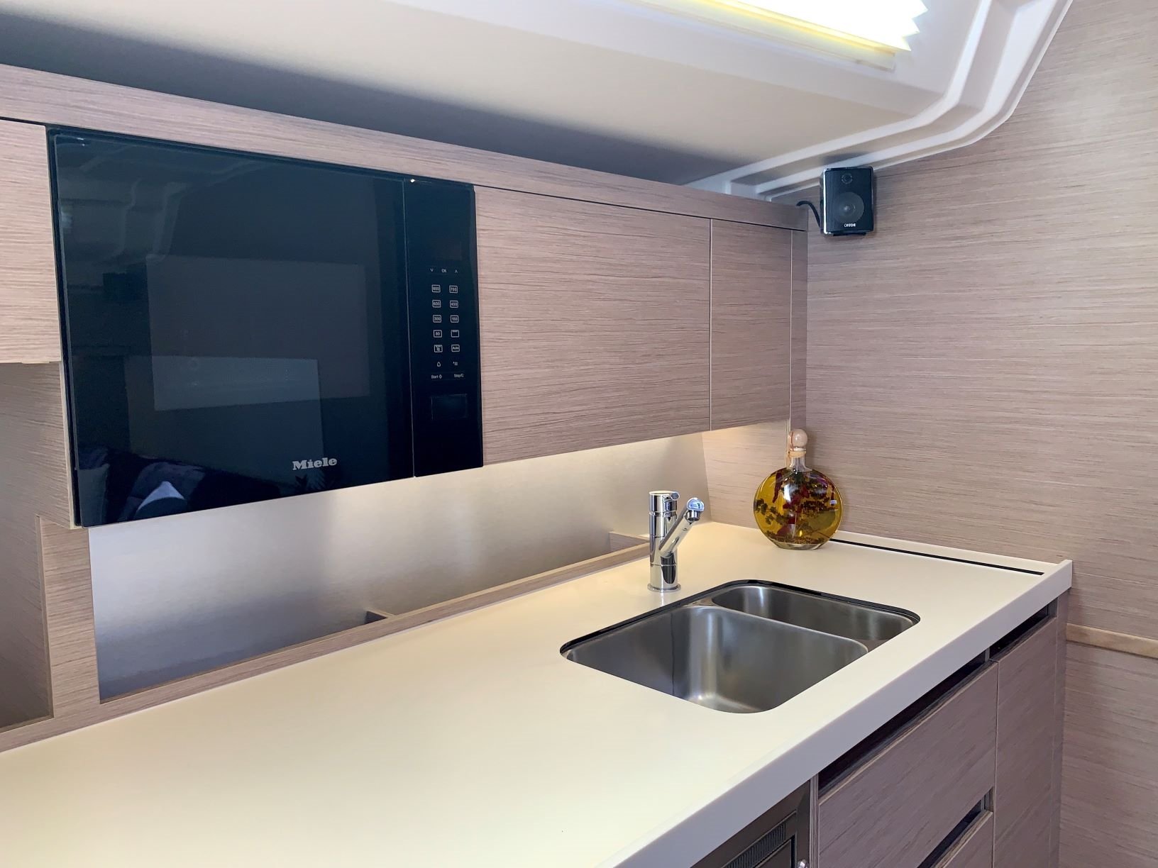 APOLLO - Sailboat in Sami