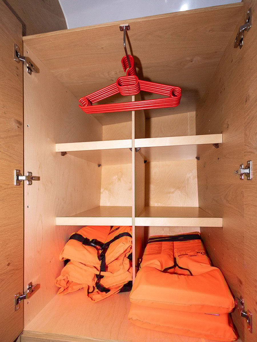 OLLIE new 2024 (air condition, cross-cut dacron sails) - Sailboat in Primošten