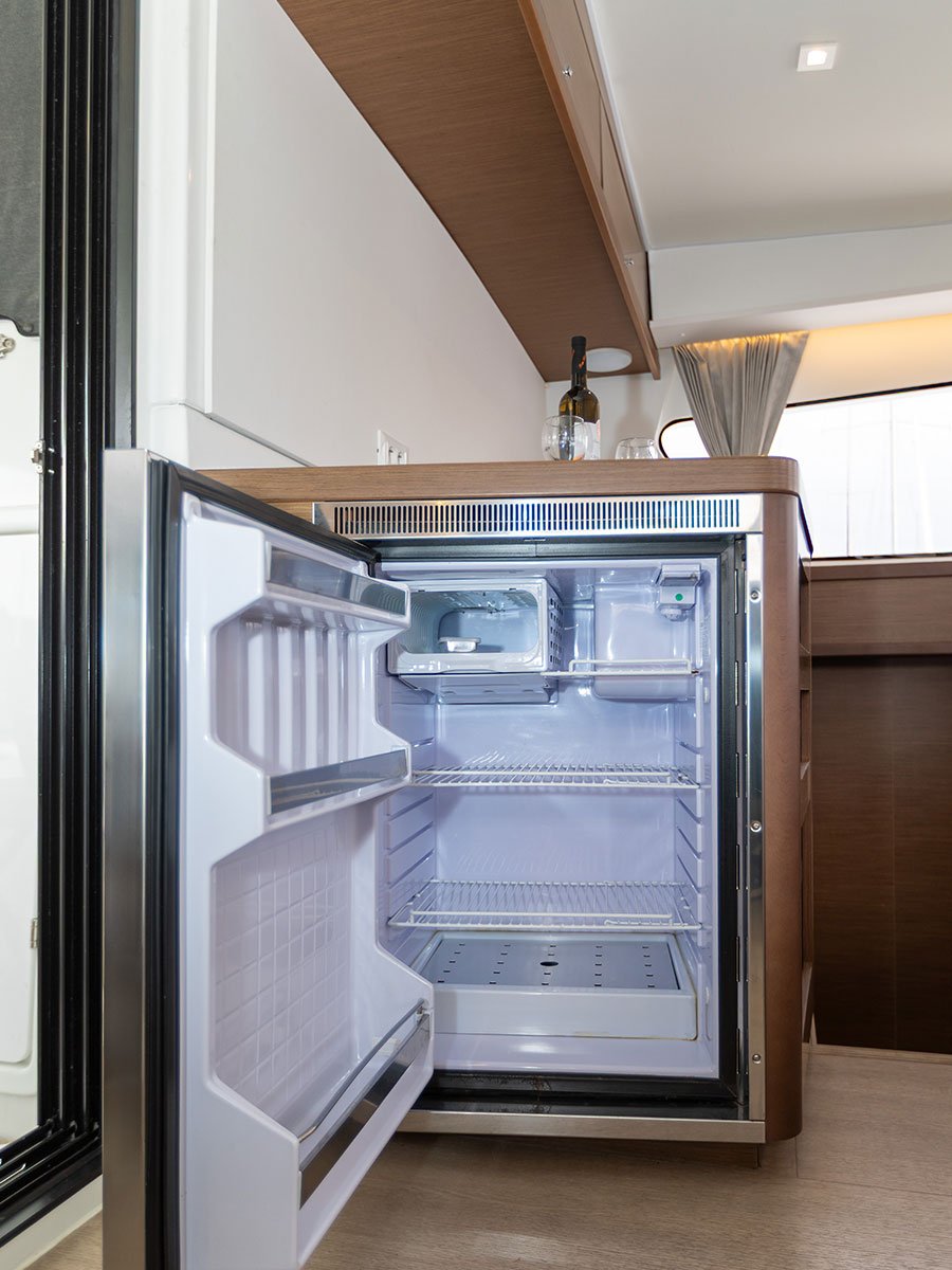 POSEIDON 2021 (air condition, generator) - Catamaran in Primošten