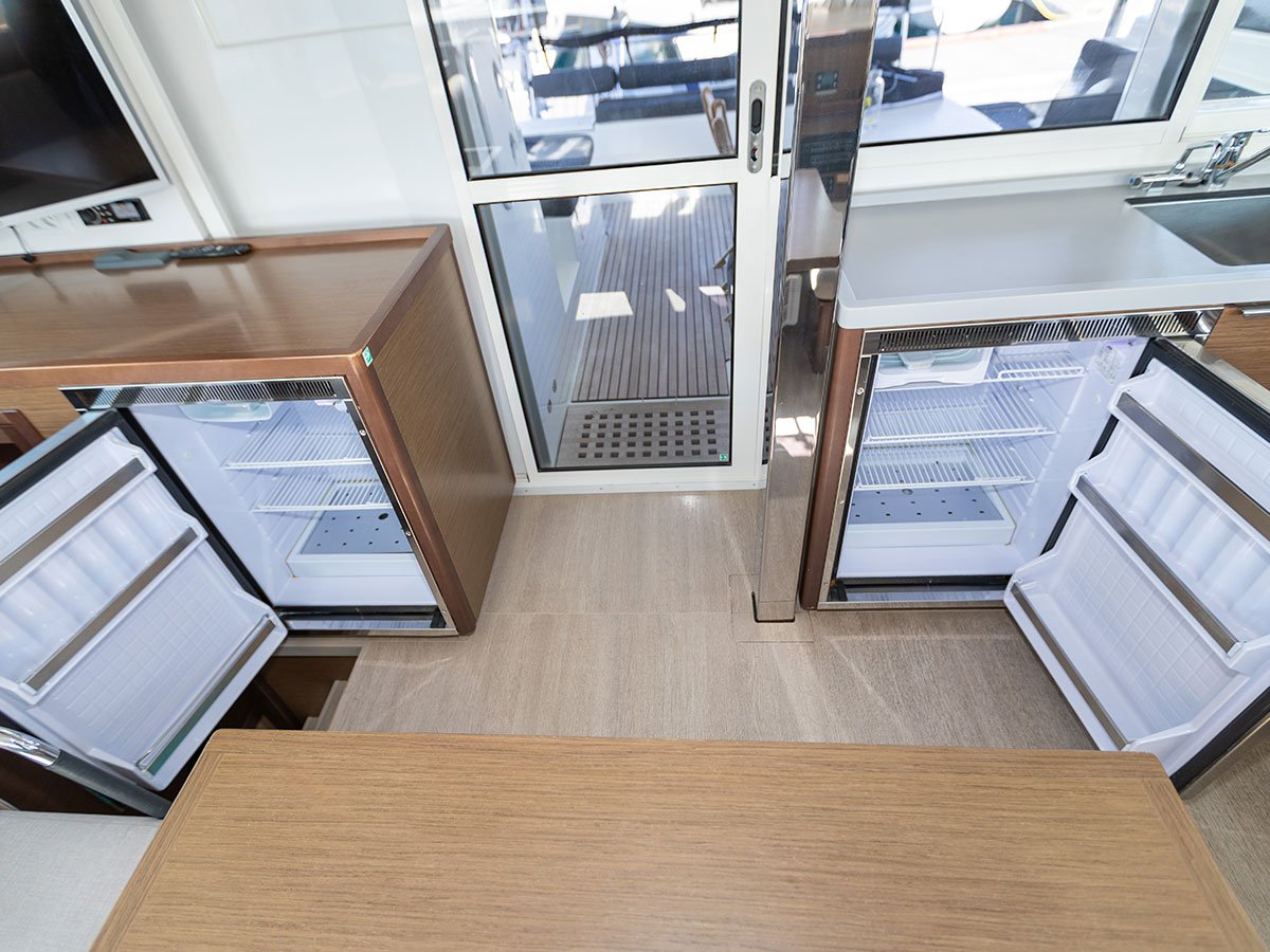 BYE BYE 2020 (air condition, generator) - Catamaran in Primošten