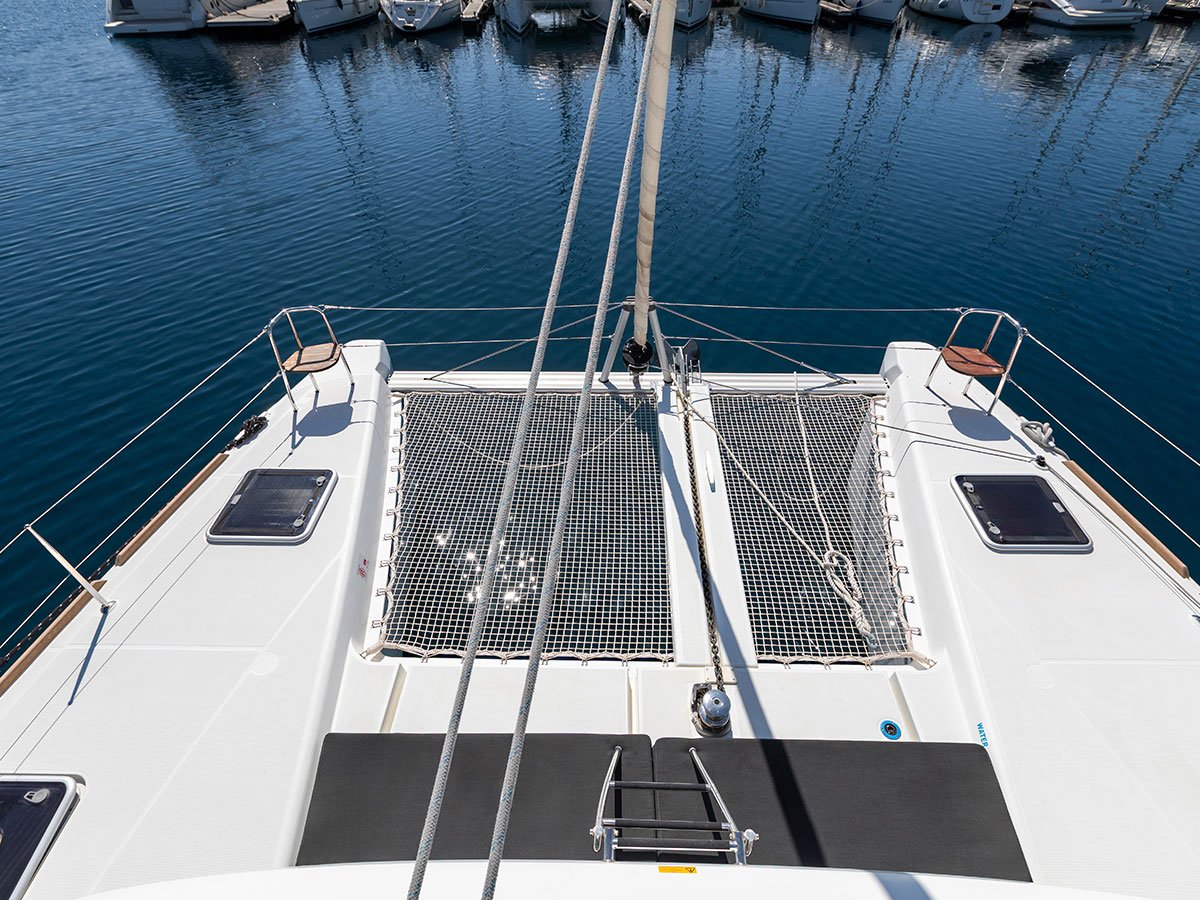 MONARCH 2020 (air condition, generator) - Catamaran in Primošten
