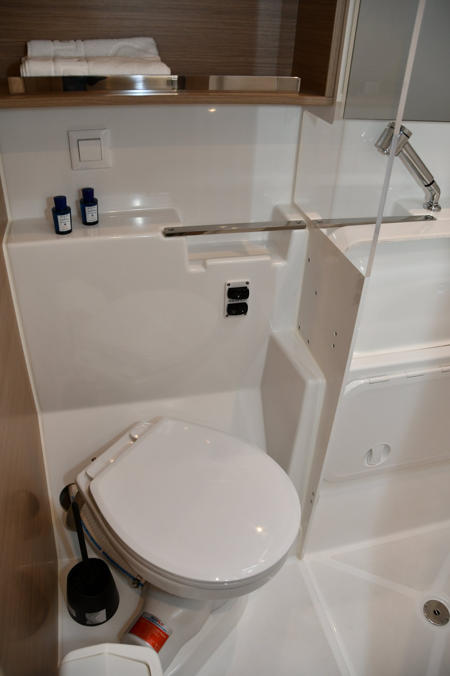 Bonnie - Catamaran in Komolac