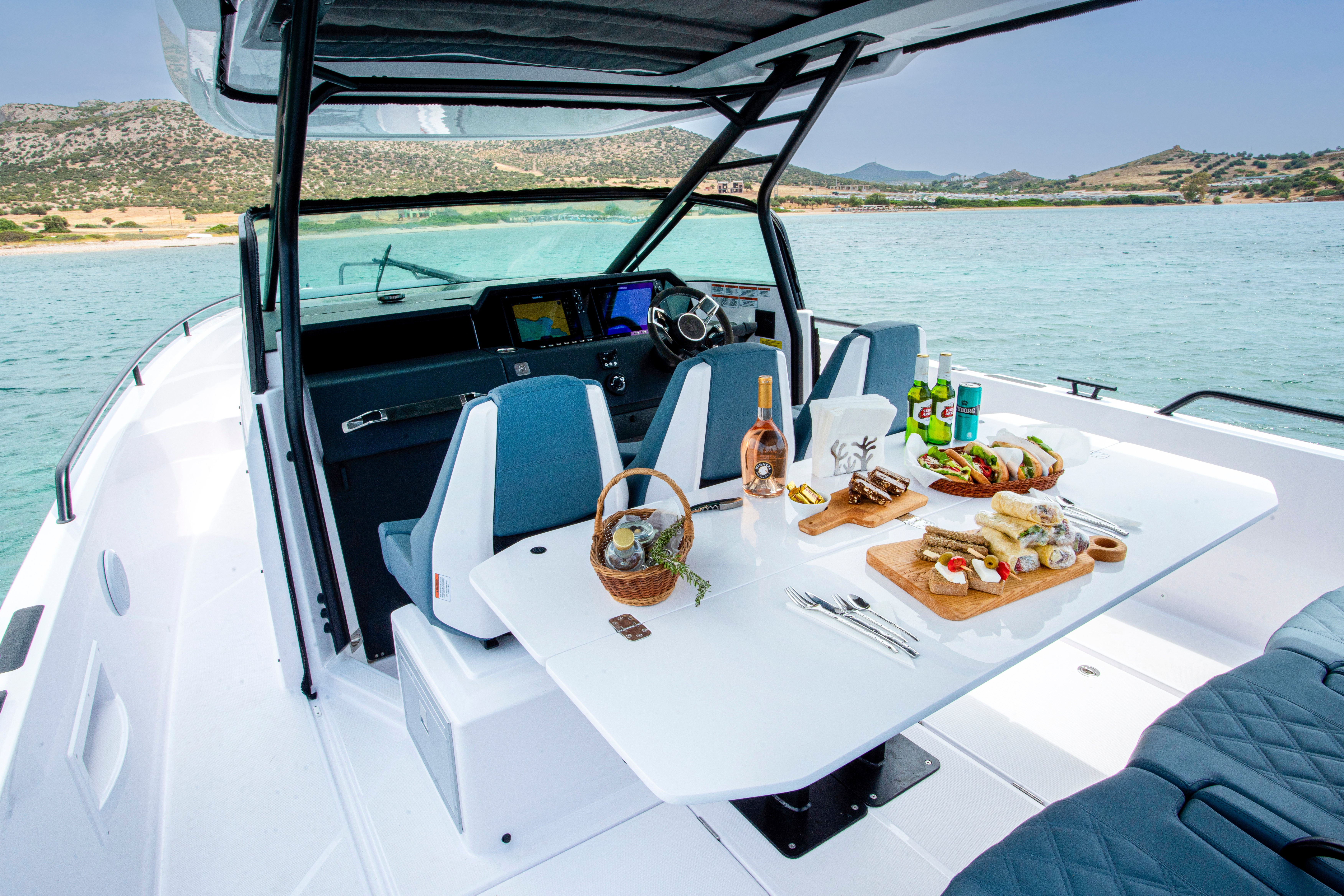 PARALOS - Motor Yacht in Lavrio