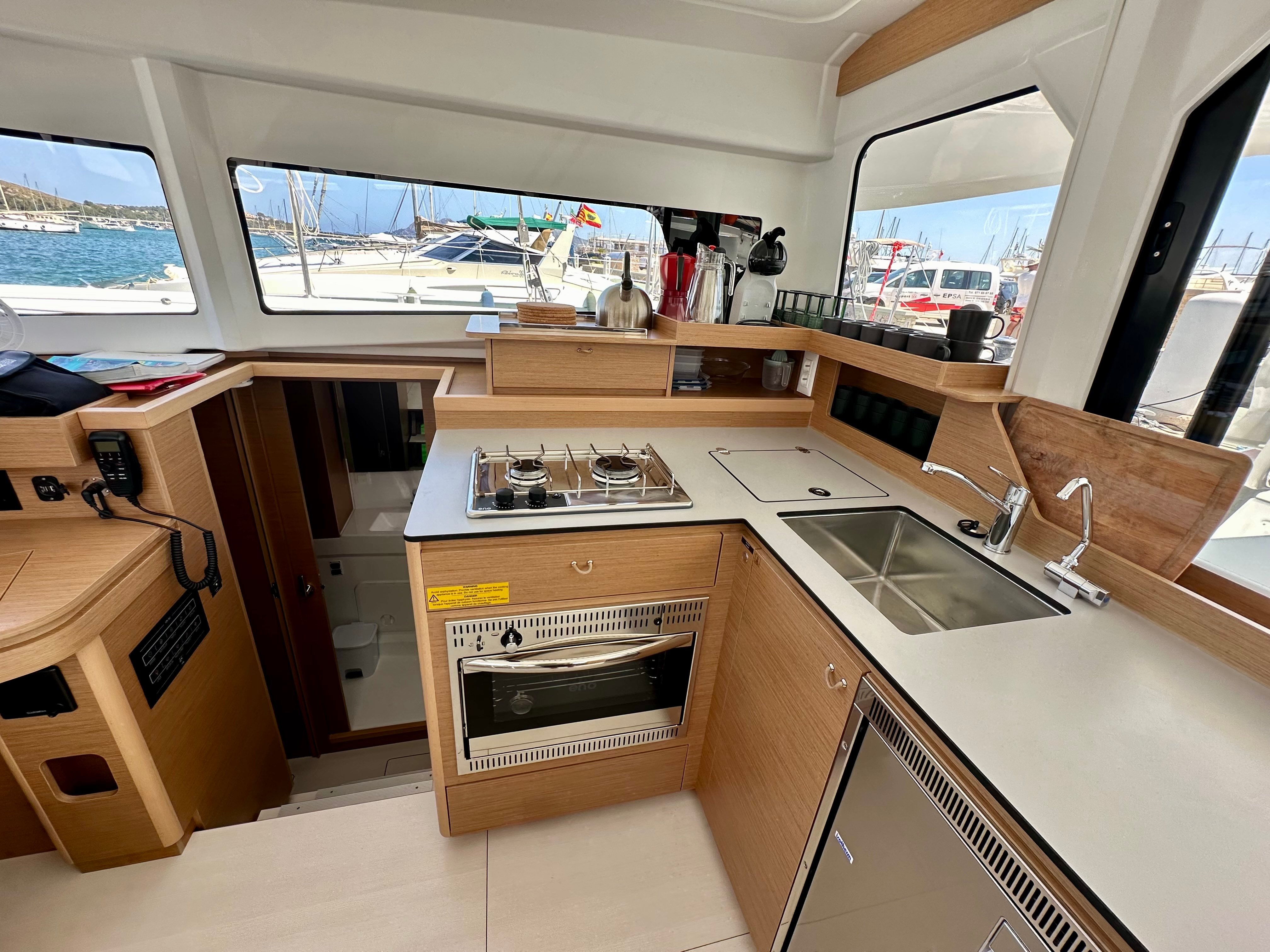 KAZBEGI - Catamaran in Port De Pollença