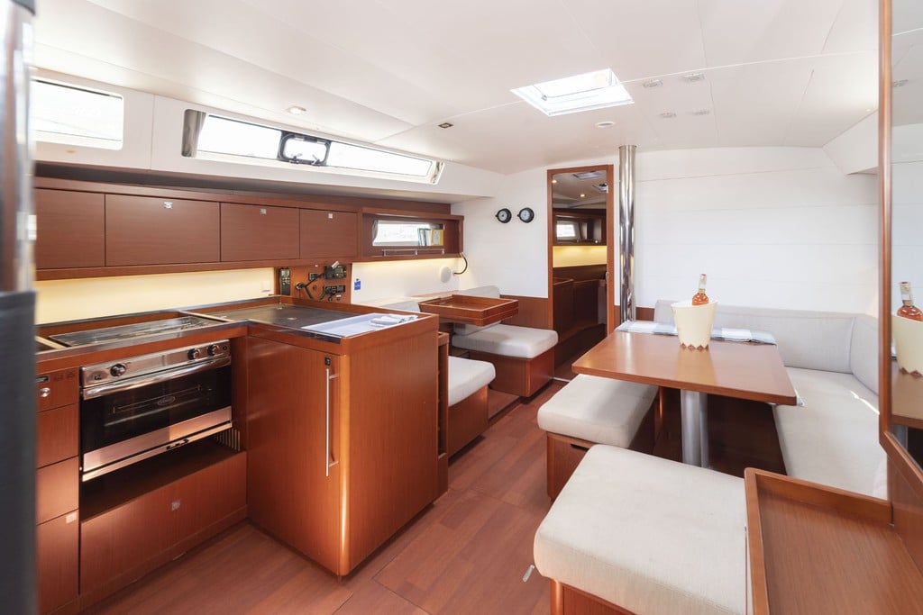 AVALON - Sailboat in Port De Pollença