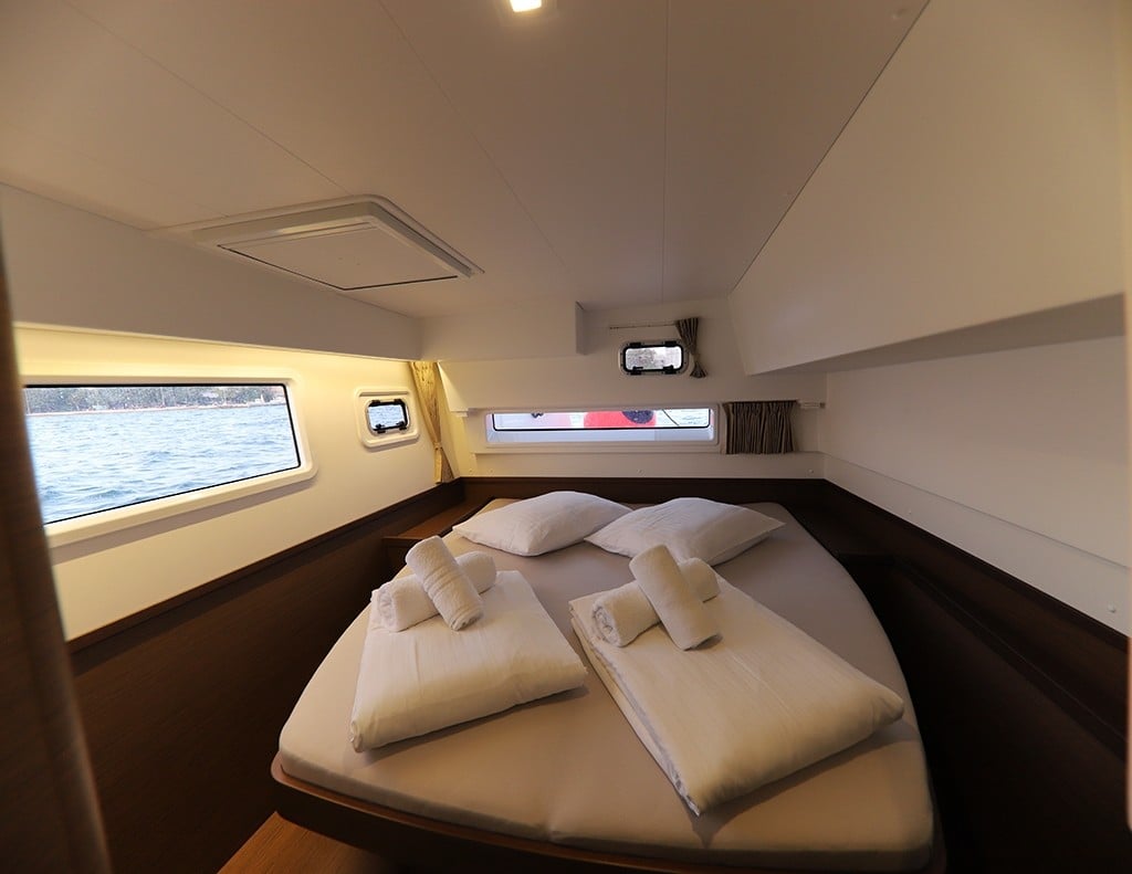 Odessa - Catamaran in Eivissa