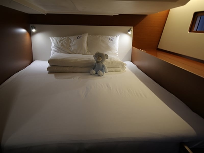 Pisces - Sailboat in Jezera