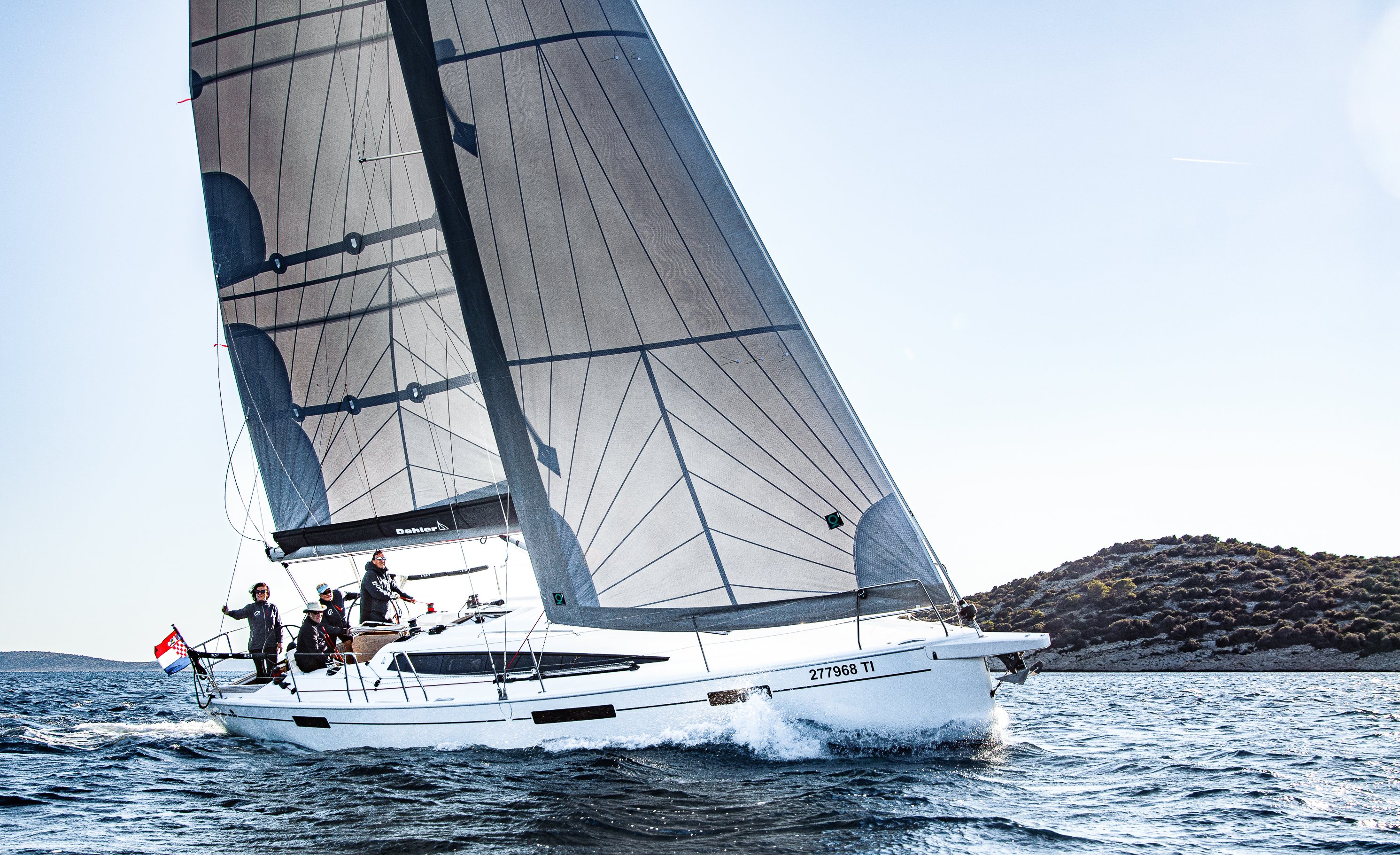 Blue Eye - Sailboat in Jezera