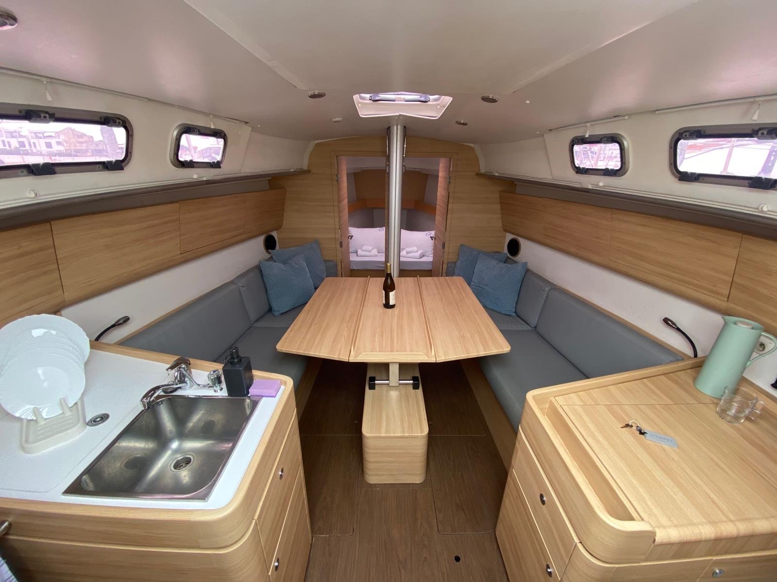 Gemini - Sailboat in Jezera