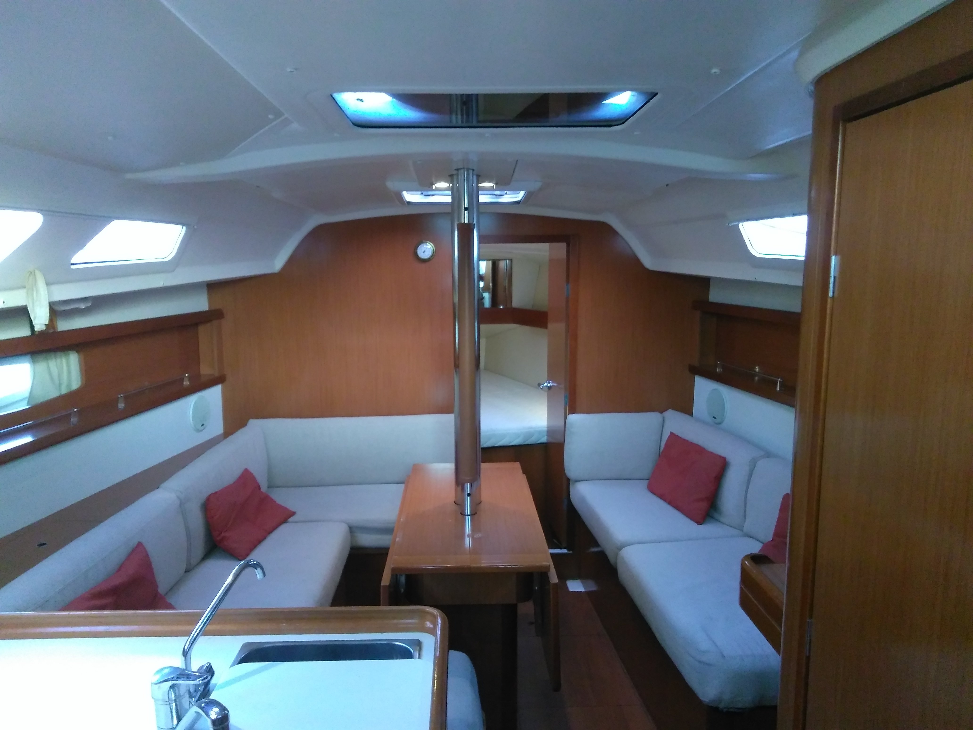 MAMMA - Sailboat in Achillio