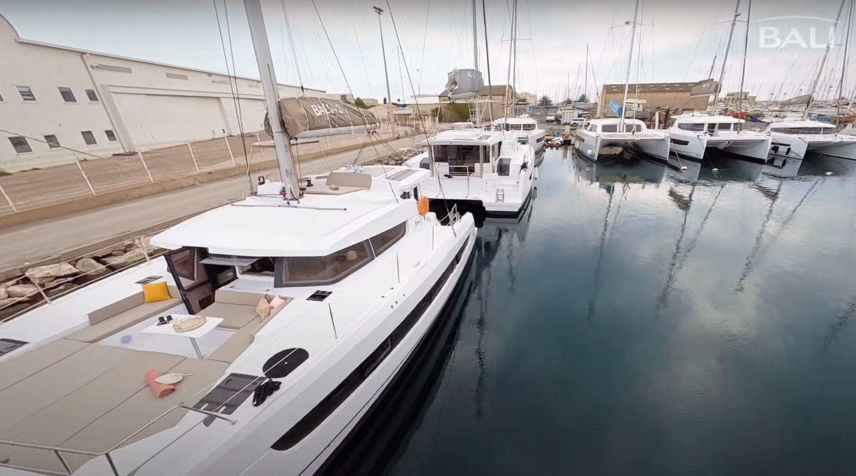 Persona Grata - Catamaran in Kontokali