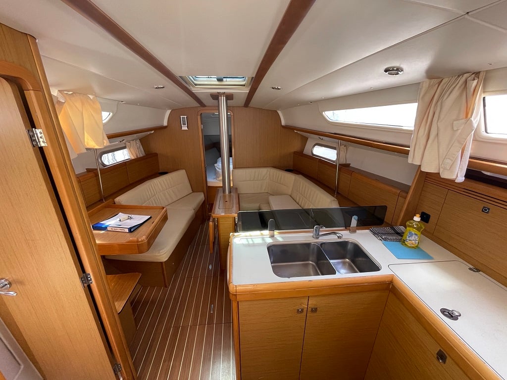 Mala - Sailboat in Vinišće