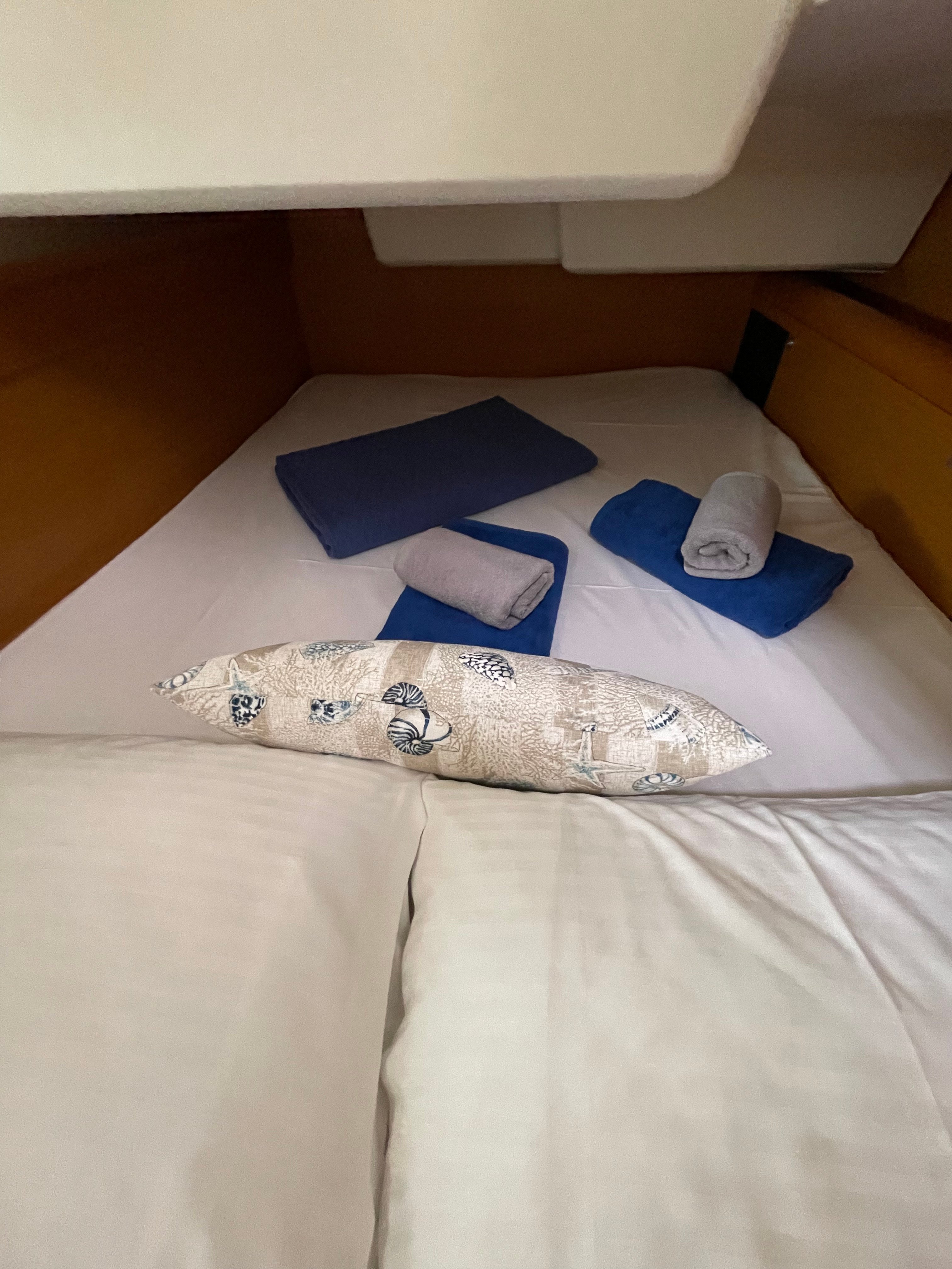 Aldebaran - Sailboat in Kavala