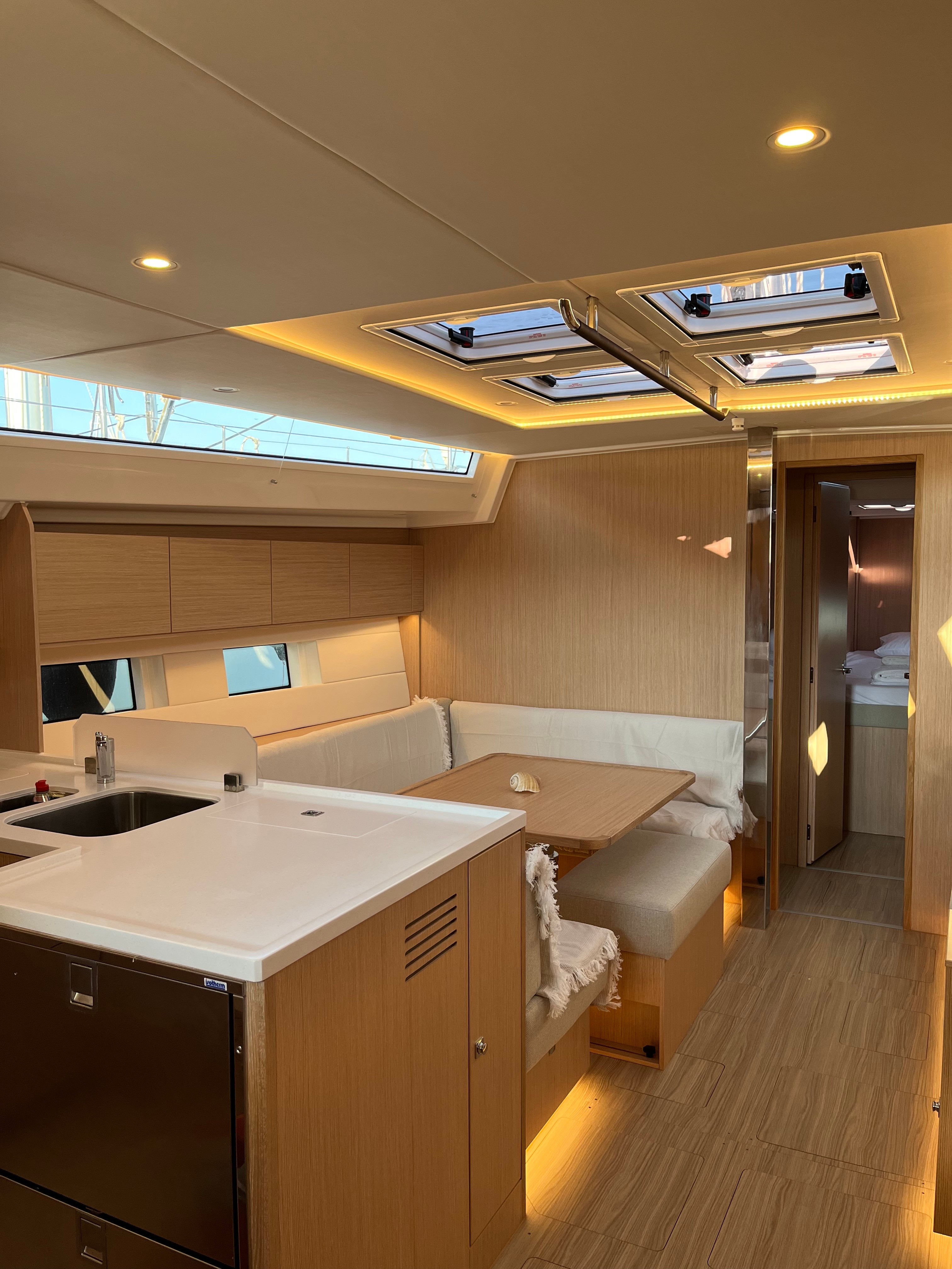 Vela - Sailboat in Volos